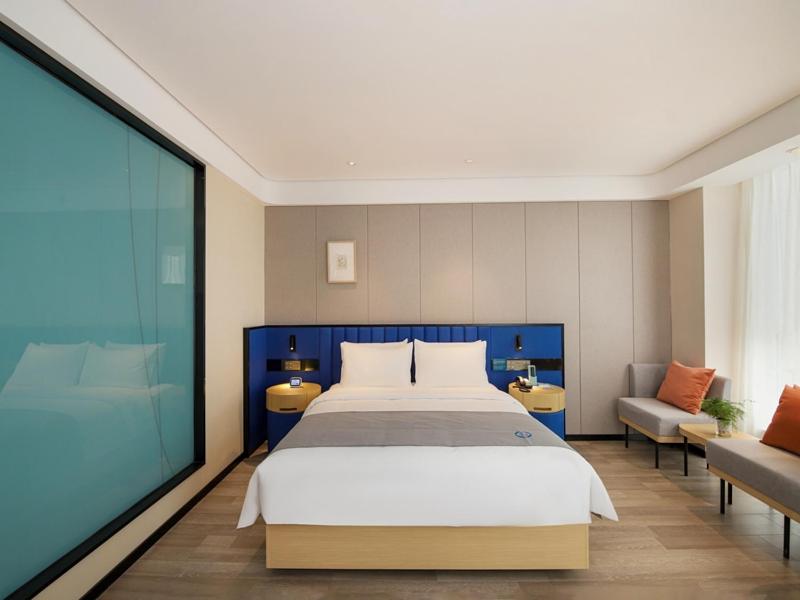 LanOu Hotel Taikoo Li Night Market Kuqa City