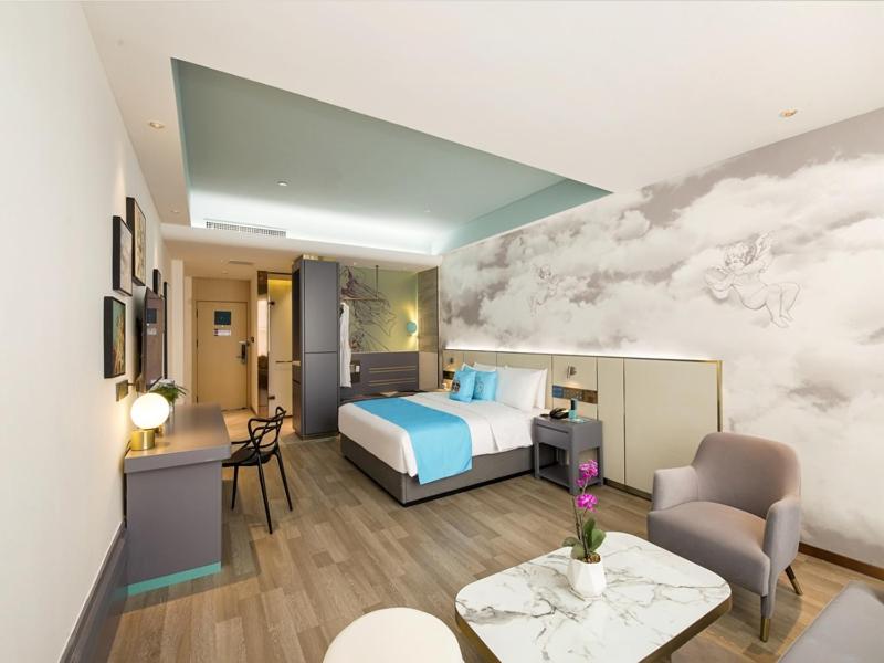 LanOu Hotel Taikoo Li Night Market Kuqa City