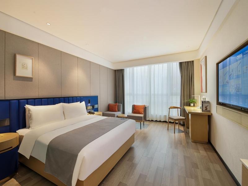 LanOu Hotel Taikoo Li Night Market Kuqa City