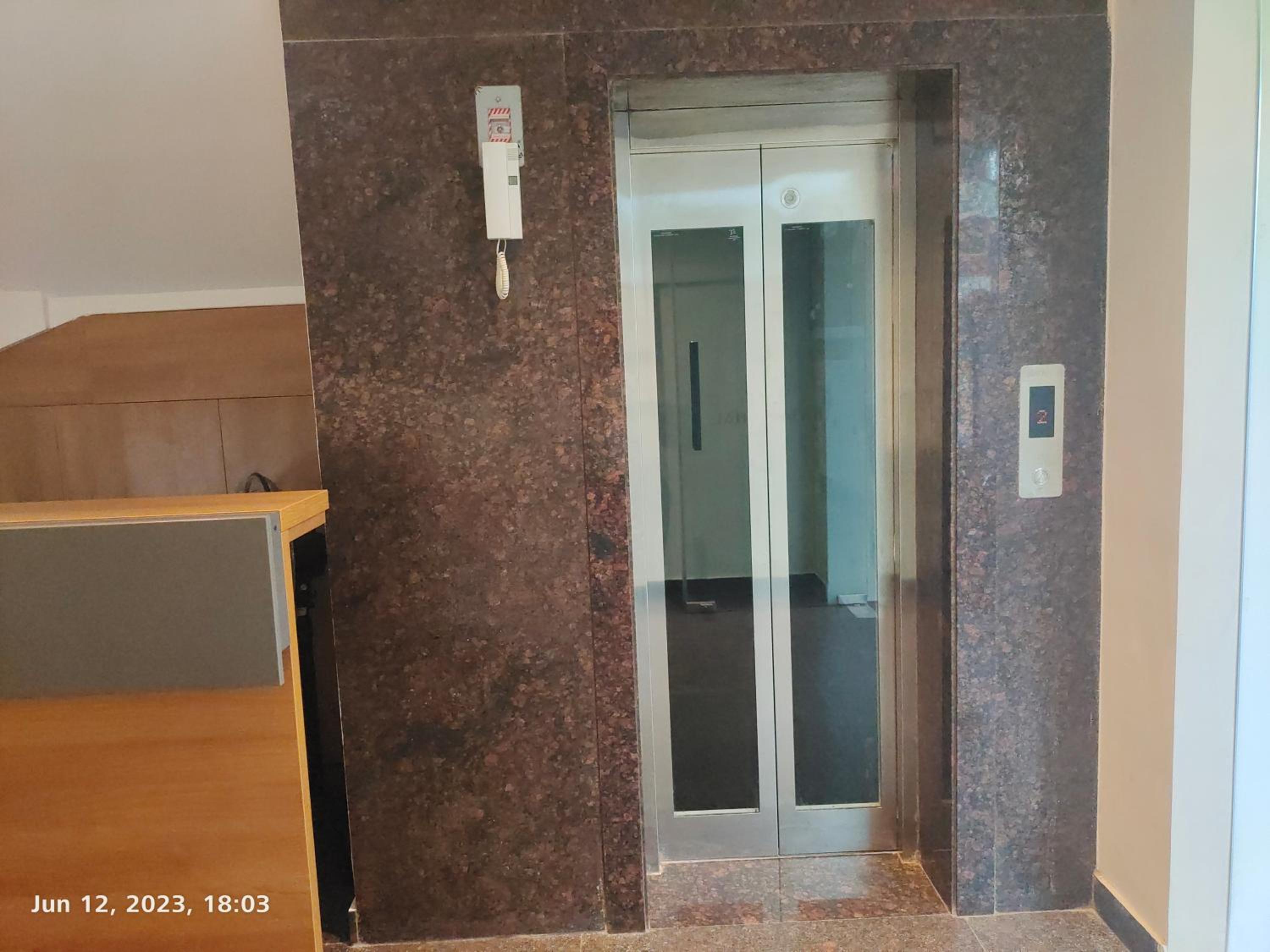 RAJA MAHAL