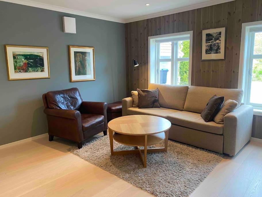 Comfortable Apartment near city center - Parking available view 2