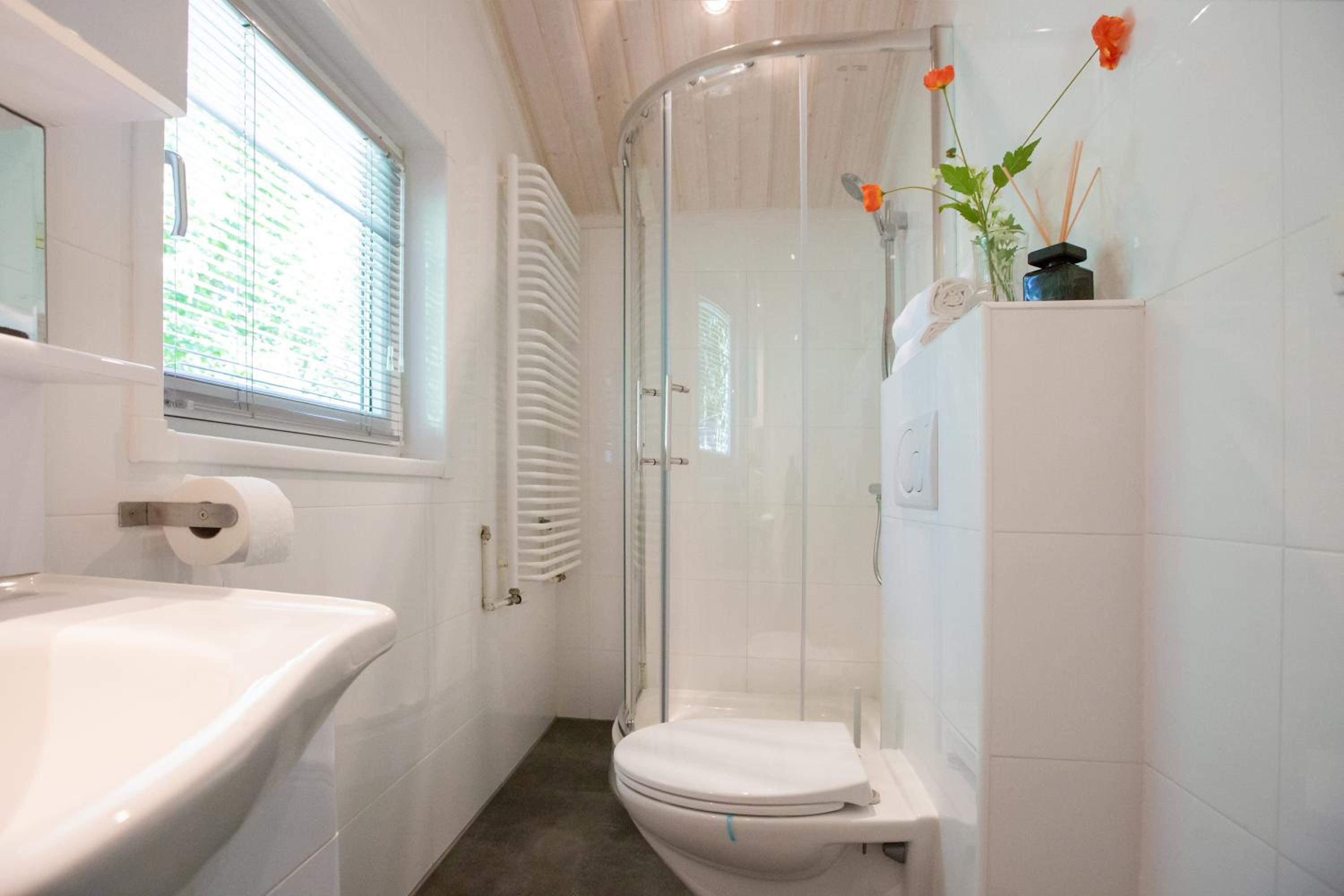 Wellness Villa with 2 Saunas, Jacuzzi & Grill Kota | 18 persons