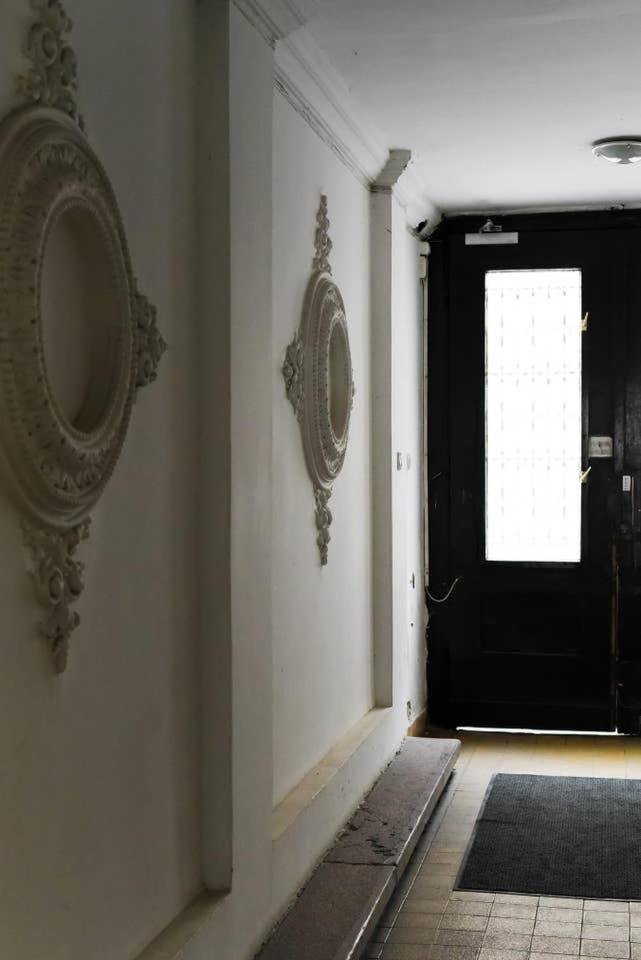 Very central apartment close to Basilica view 3