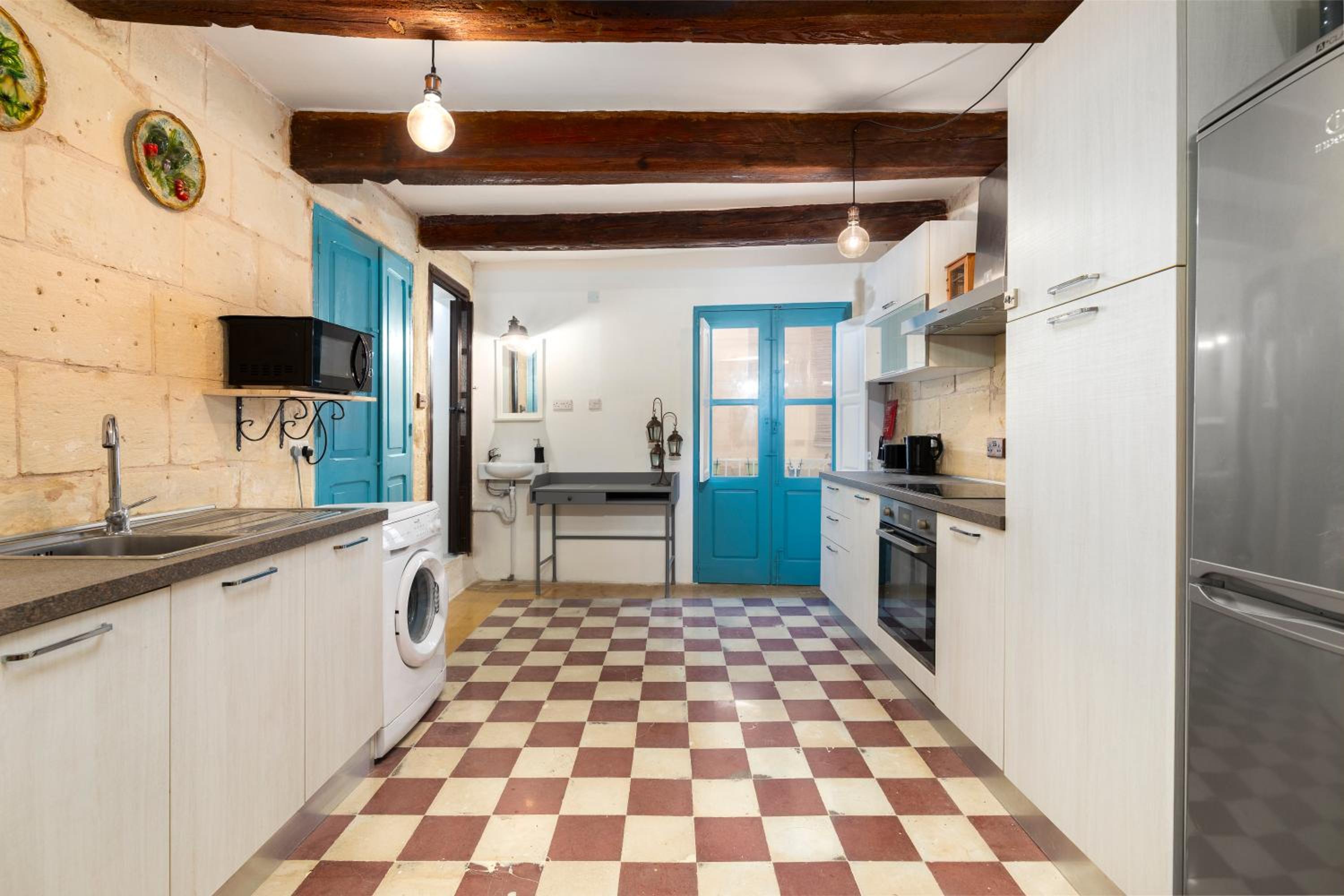 Traditional Maltese Townhouse - Close to Sea view 2