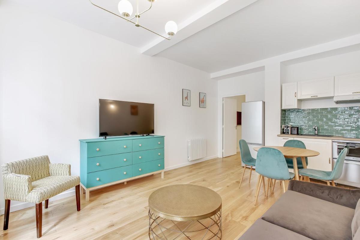 Pick A Flat's Apartment in Saint Germain - Rue Vaneau