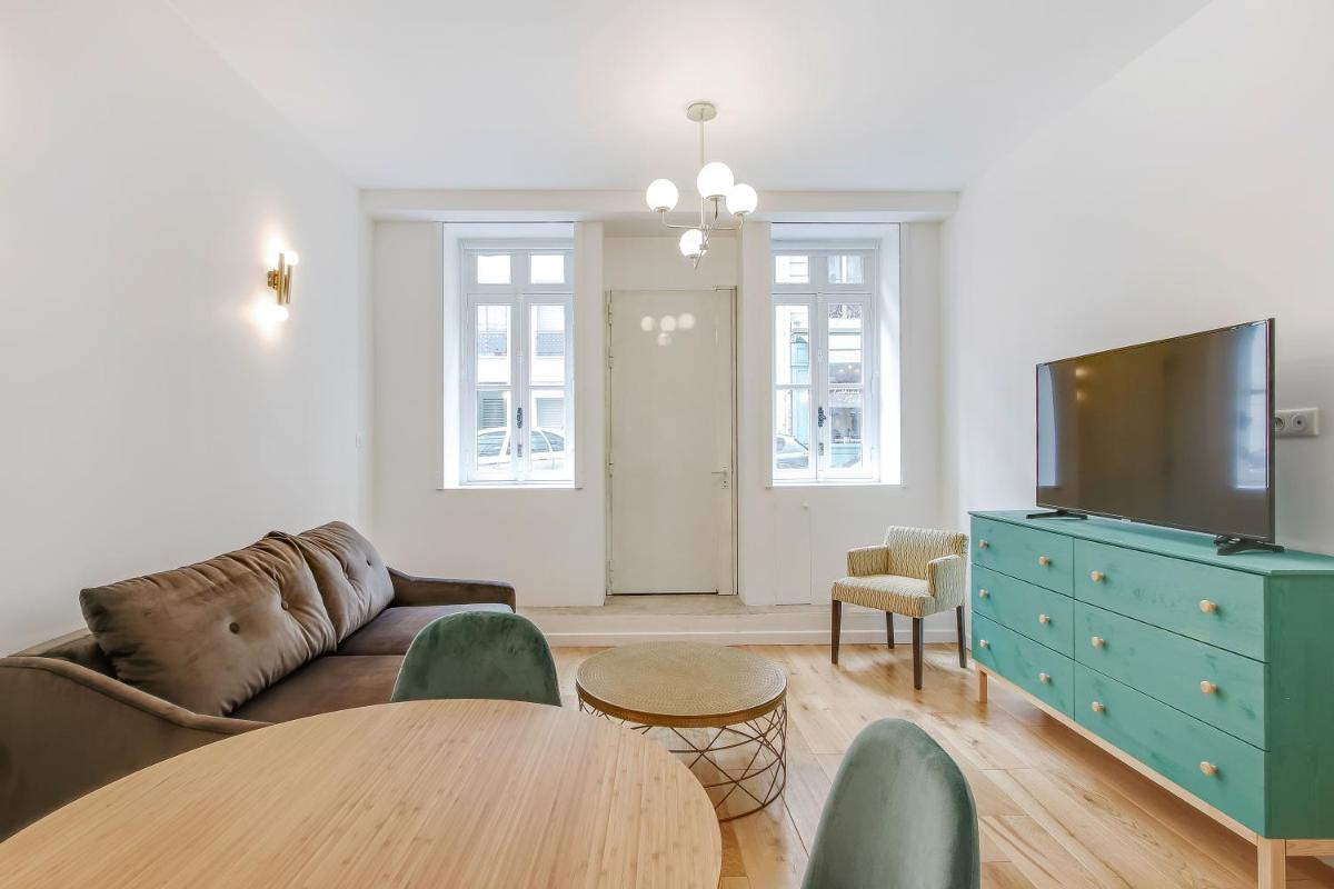 Pick A Flat's Apartment in Saint Germain - Rue Vaneau