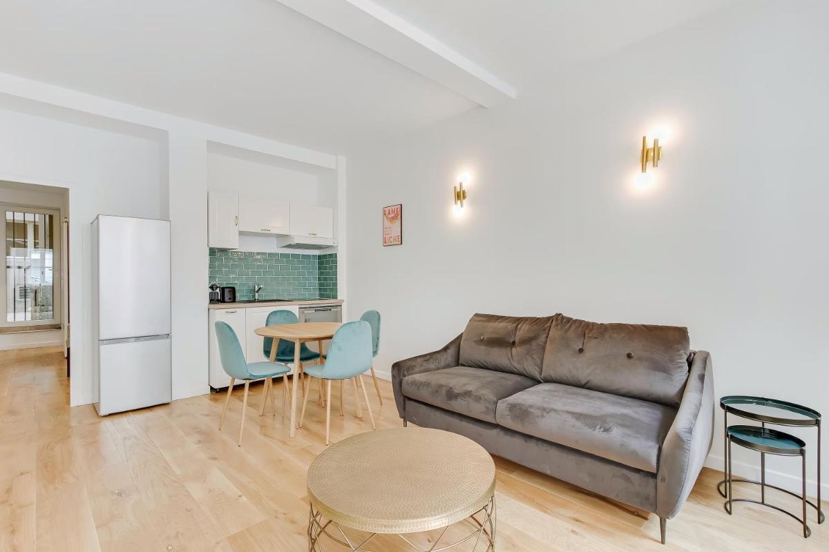 Pick A Flat's Apartment in Saint Germain - Rue Vaneau