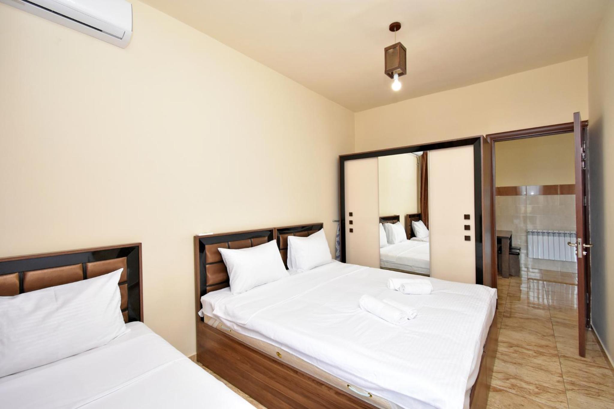 Nice and cozy apartment near Republic square