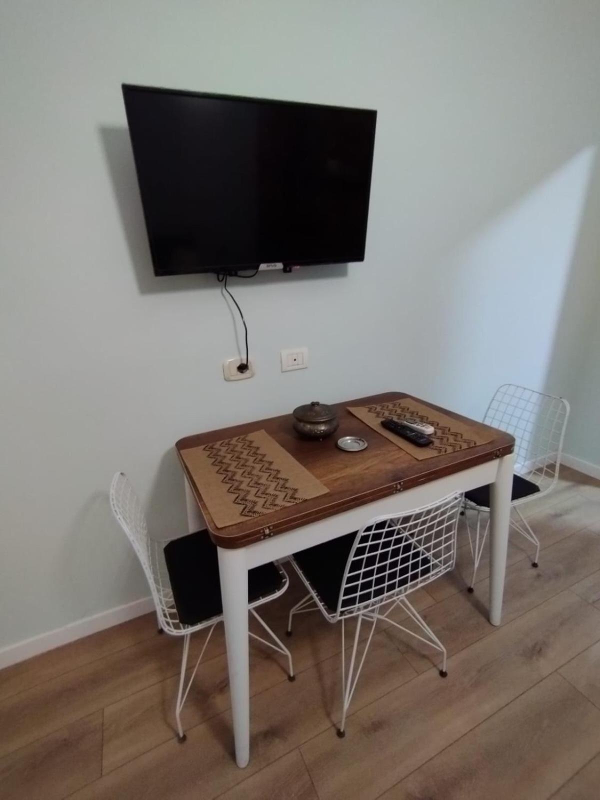 Illyrian studio apartment 2