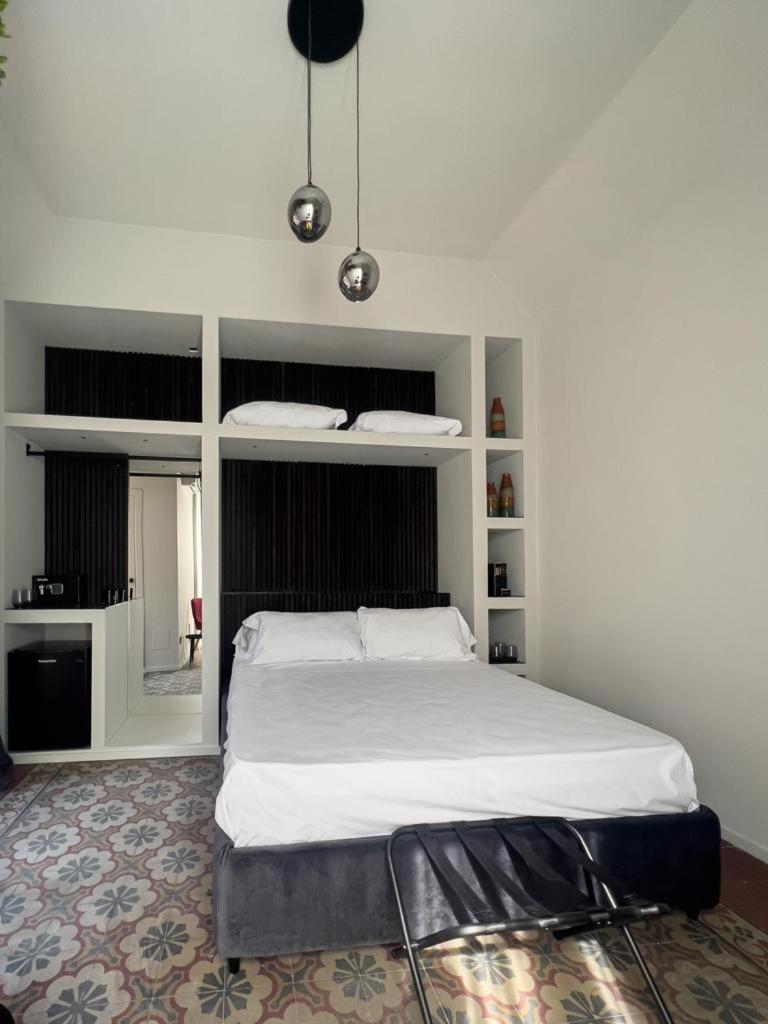 VICOLO SAN GAETANO -luxury rooms-