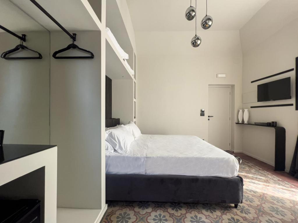 VICOLO SAN GAETANO -luxury rooms-