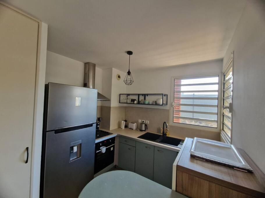 Appartement T2 avec jardin à Saint Gilles Les Bains view 2