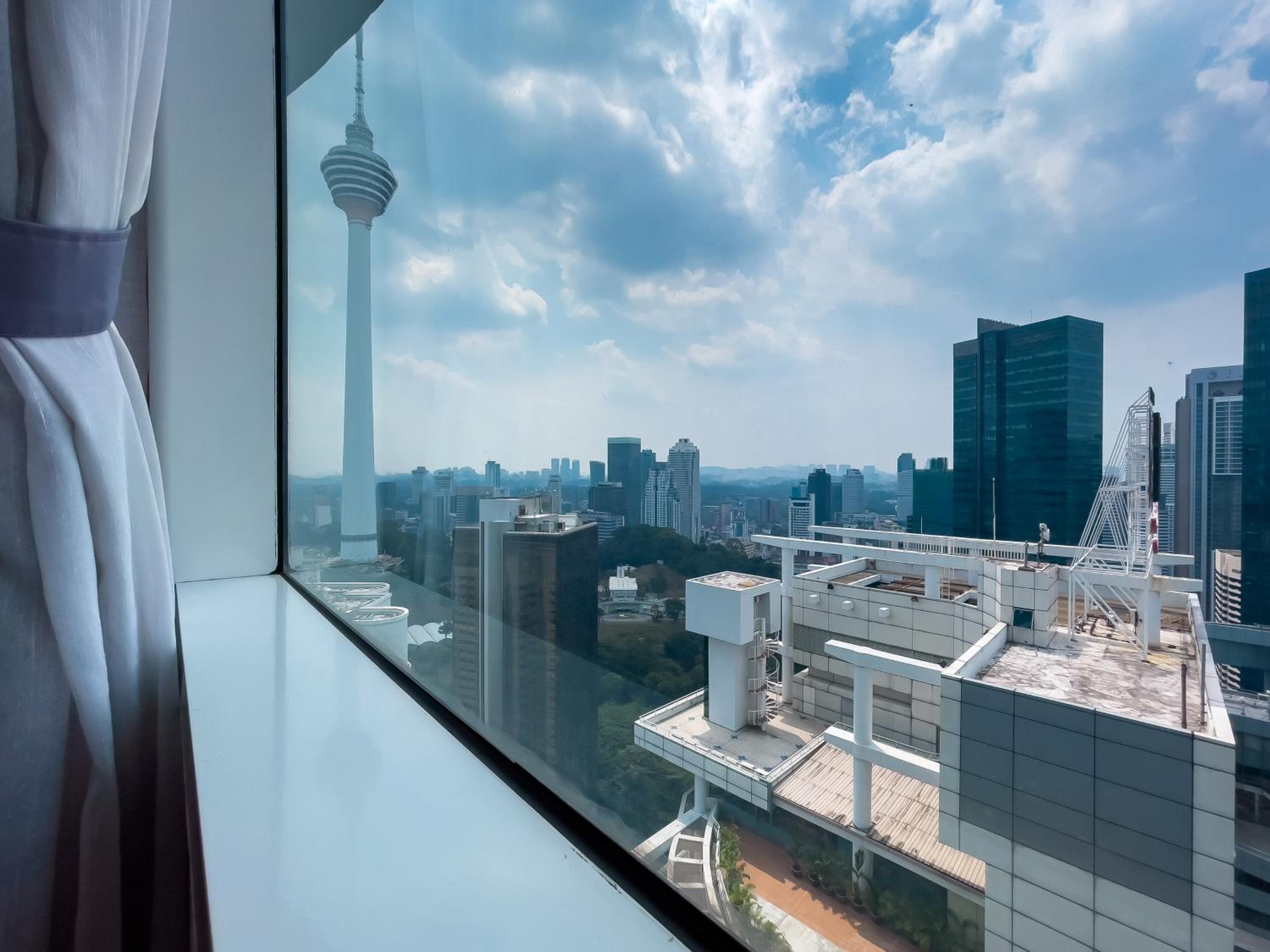 Vortex Suites KLCC by BlackNest