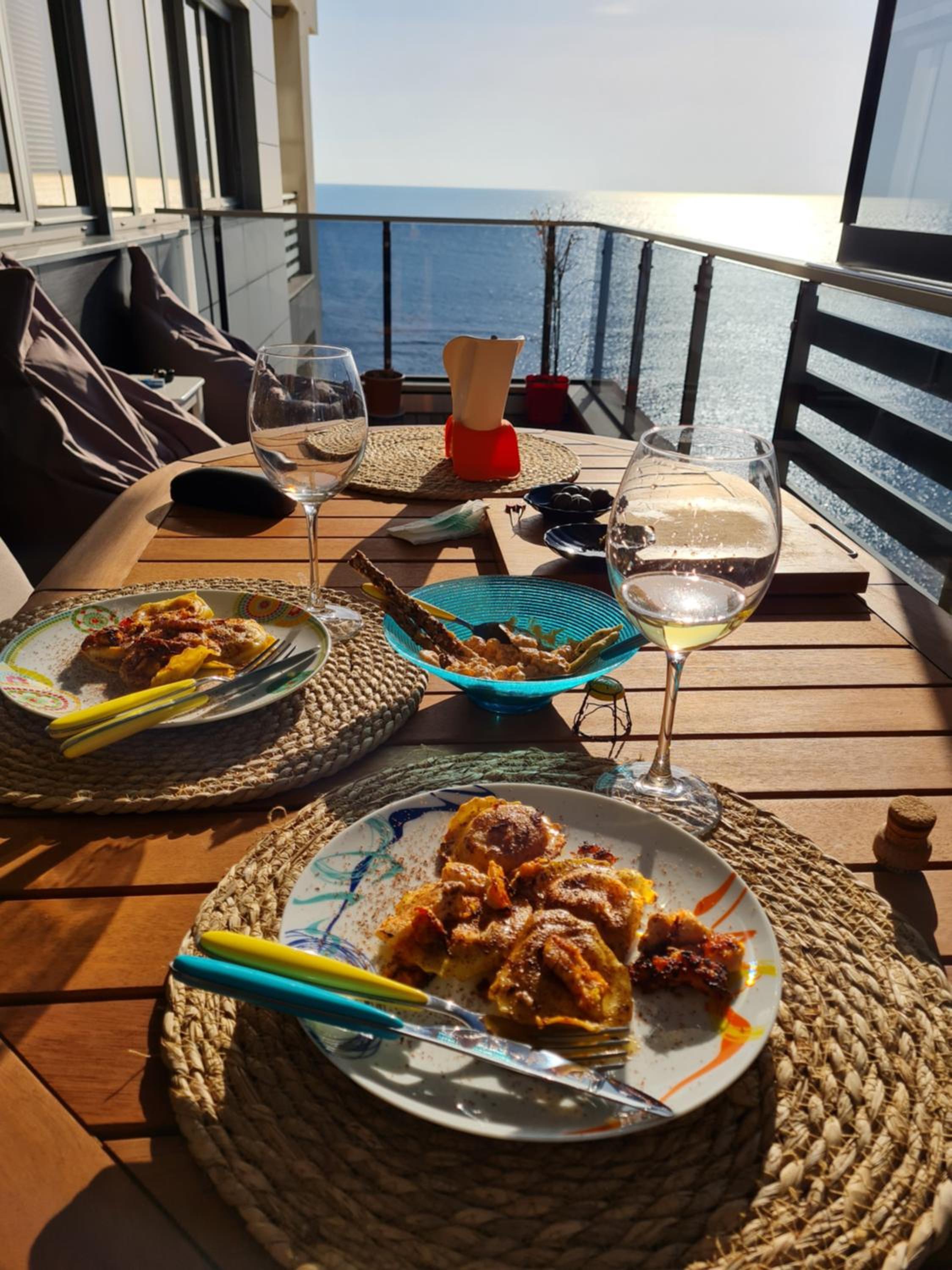 SUNSET VIBES DURRËS