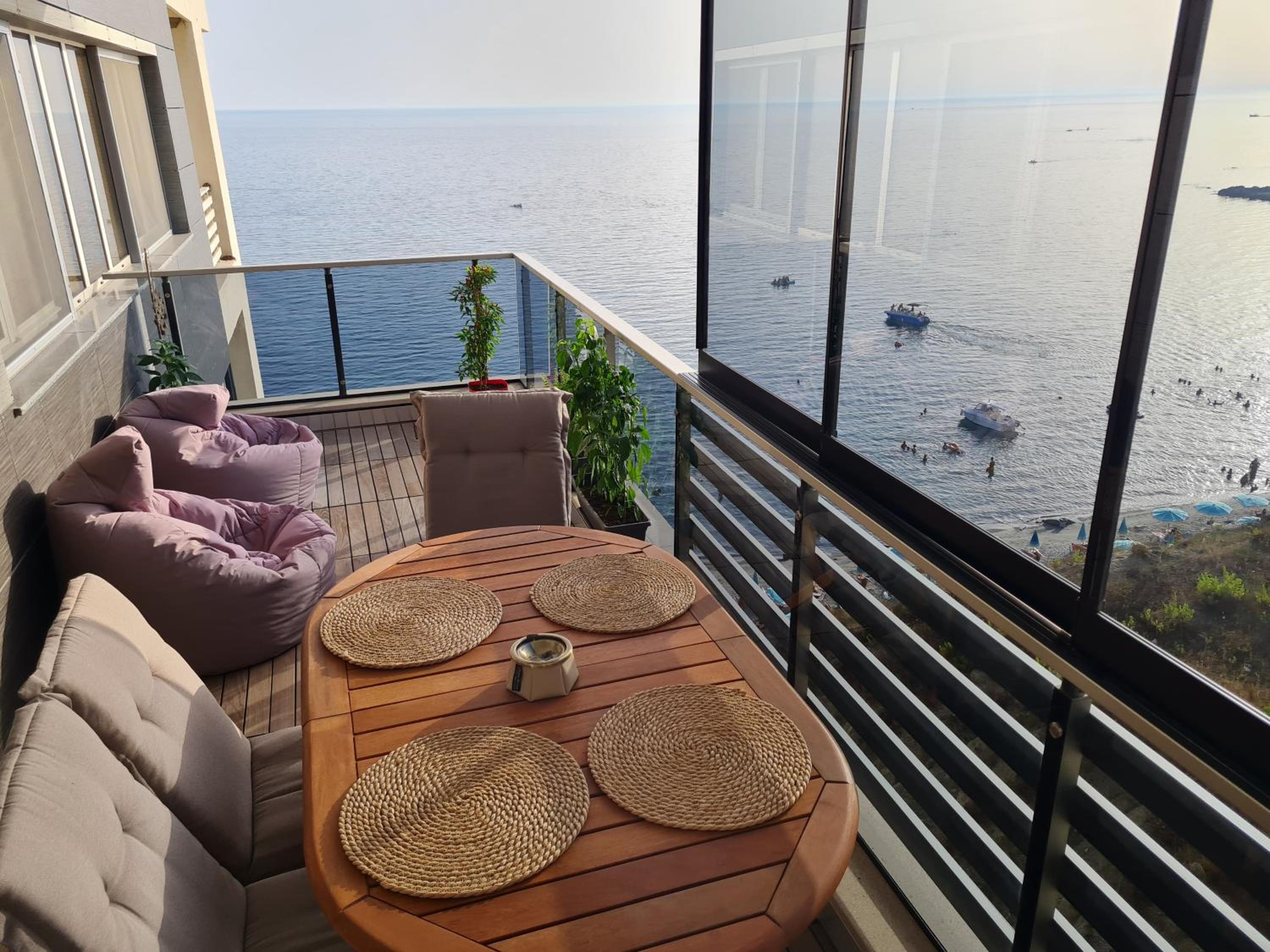 SUNSET VIBES DURRËS