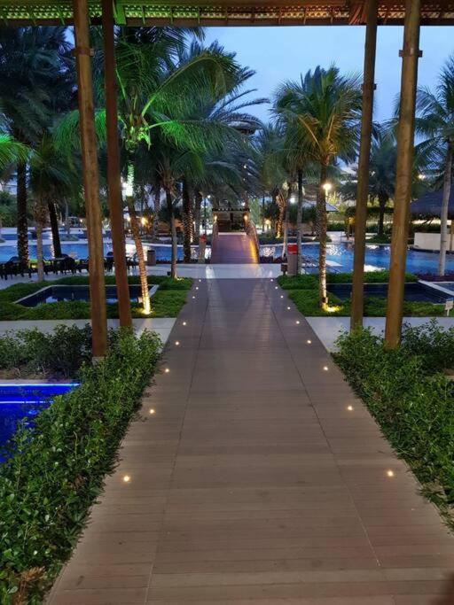 Ap 3 suítes Nascente Golfville Resort próx Beach Park