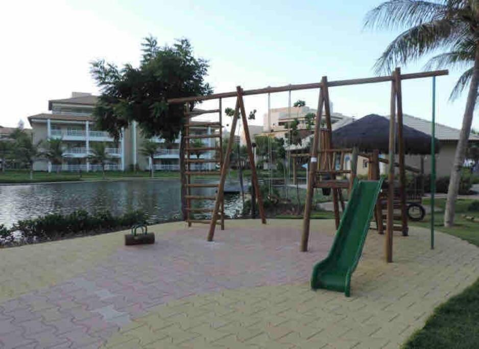 Ap 3 suítes Nascente Golfville Resort próx Beach Park