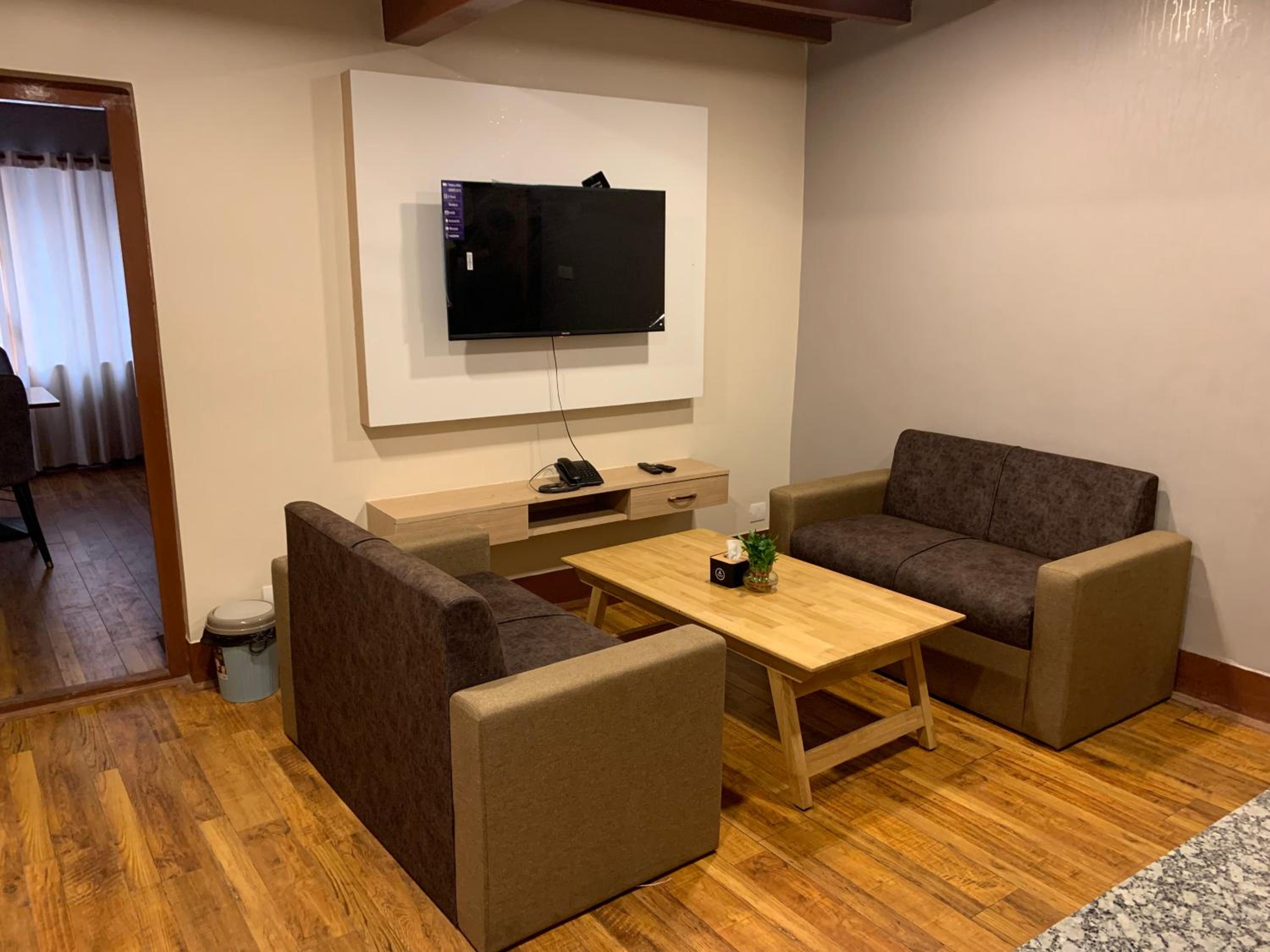 Studio Apartment