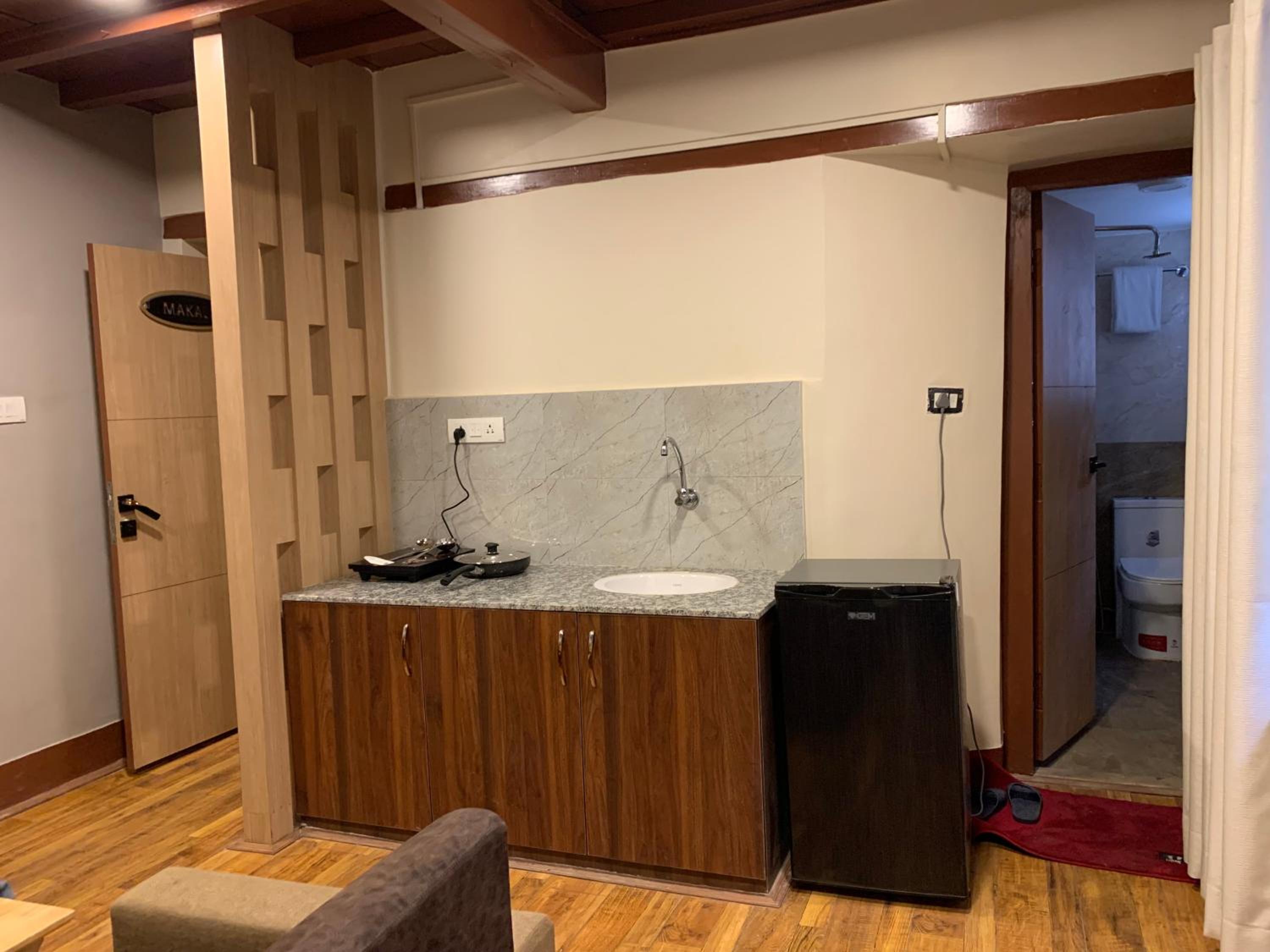 Studio Apartment