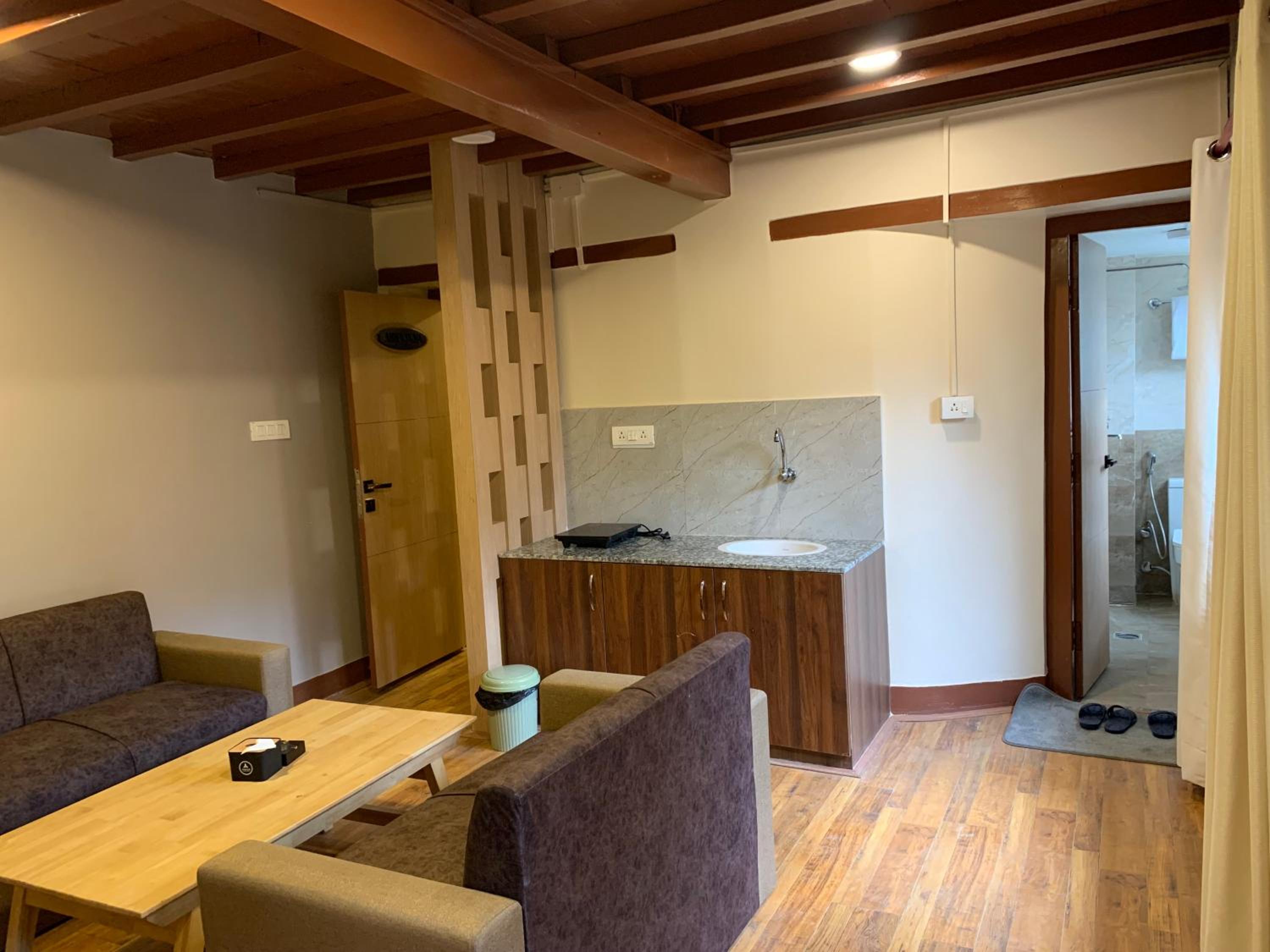 Studio Apartment