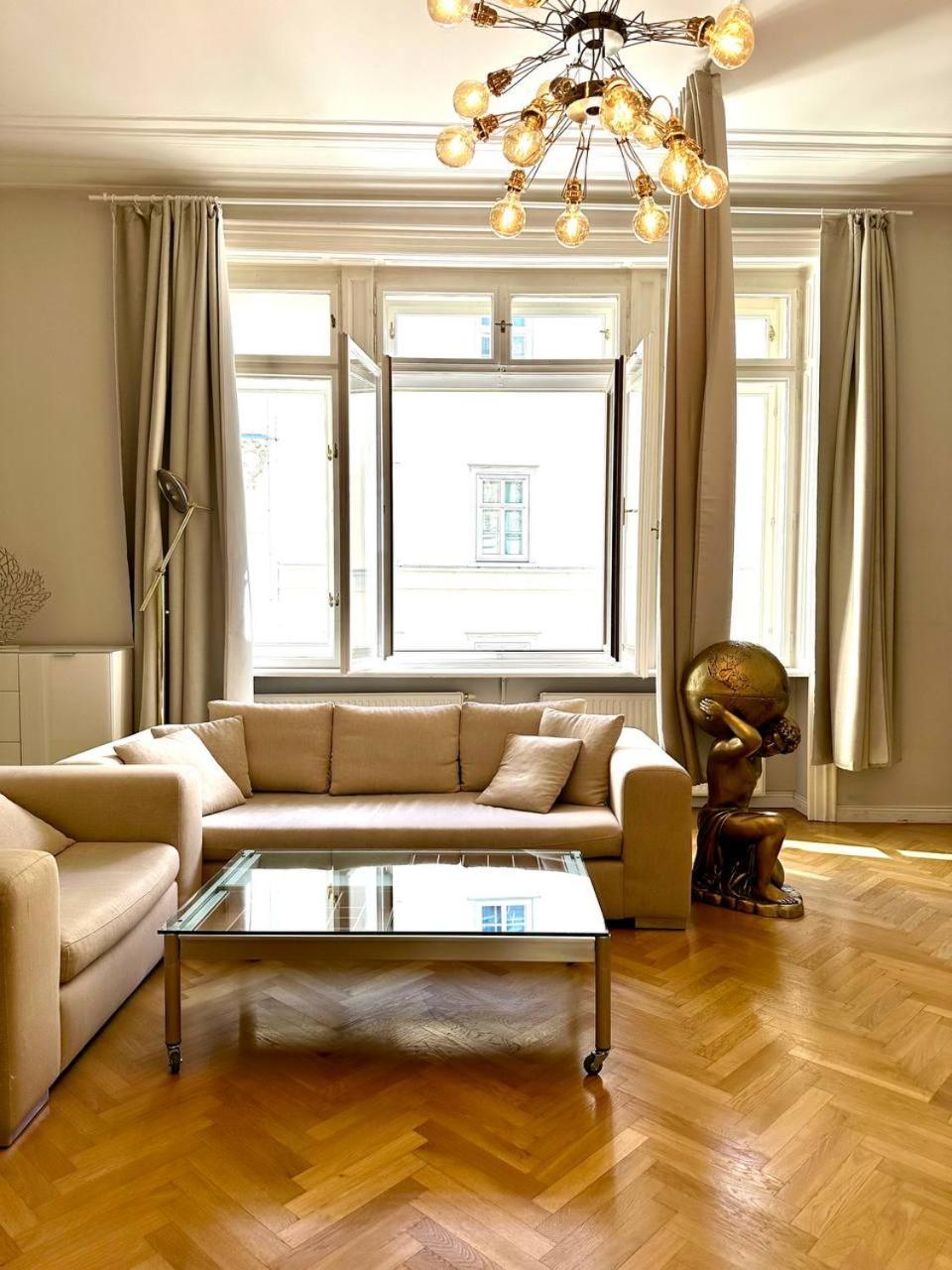 Stephansdom apartment