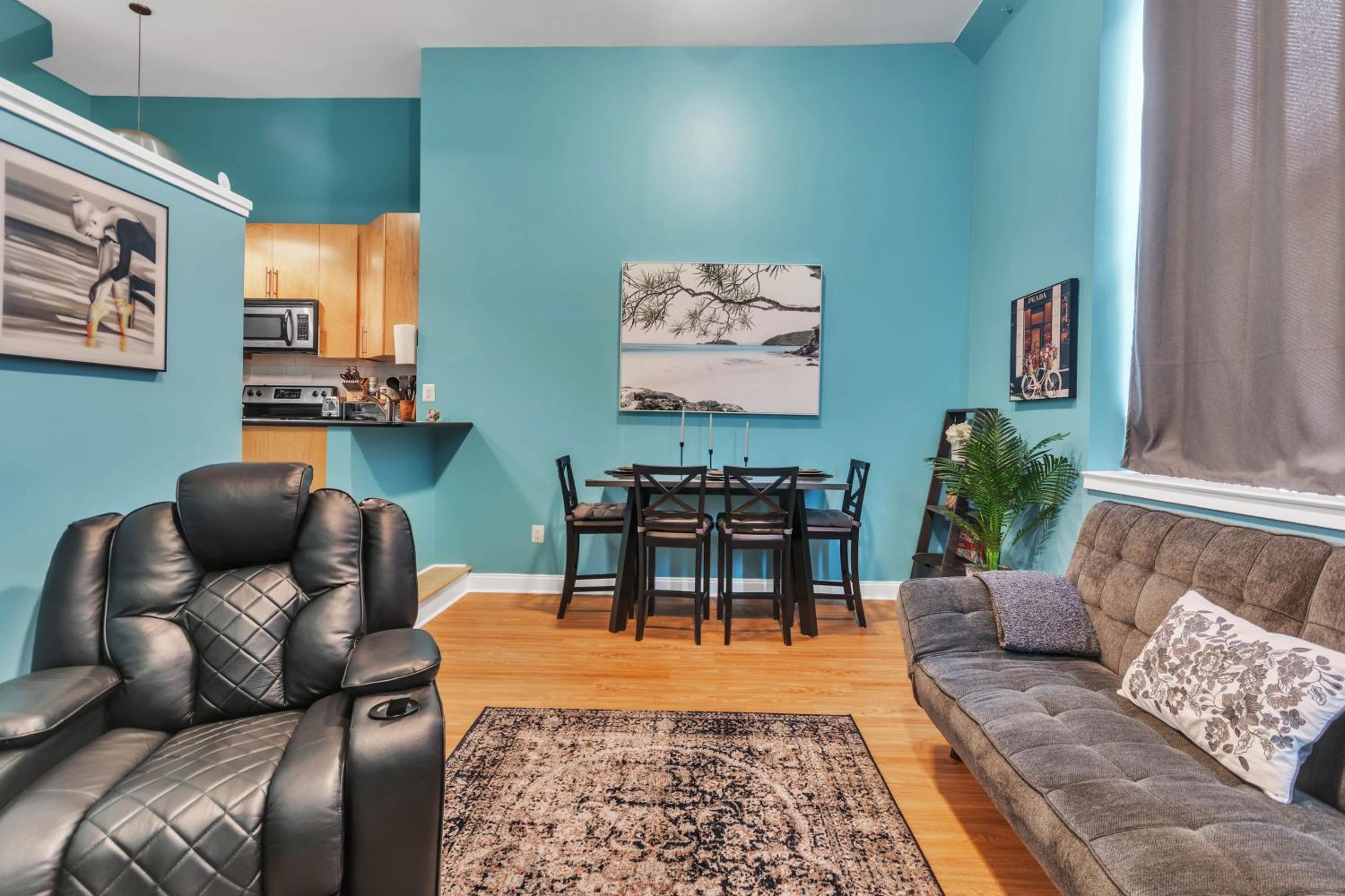 Broad Street Apartment view 4
