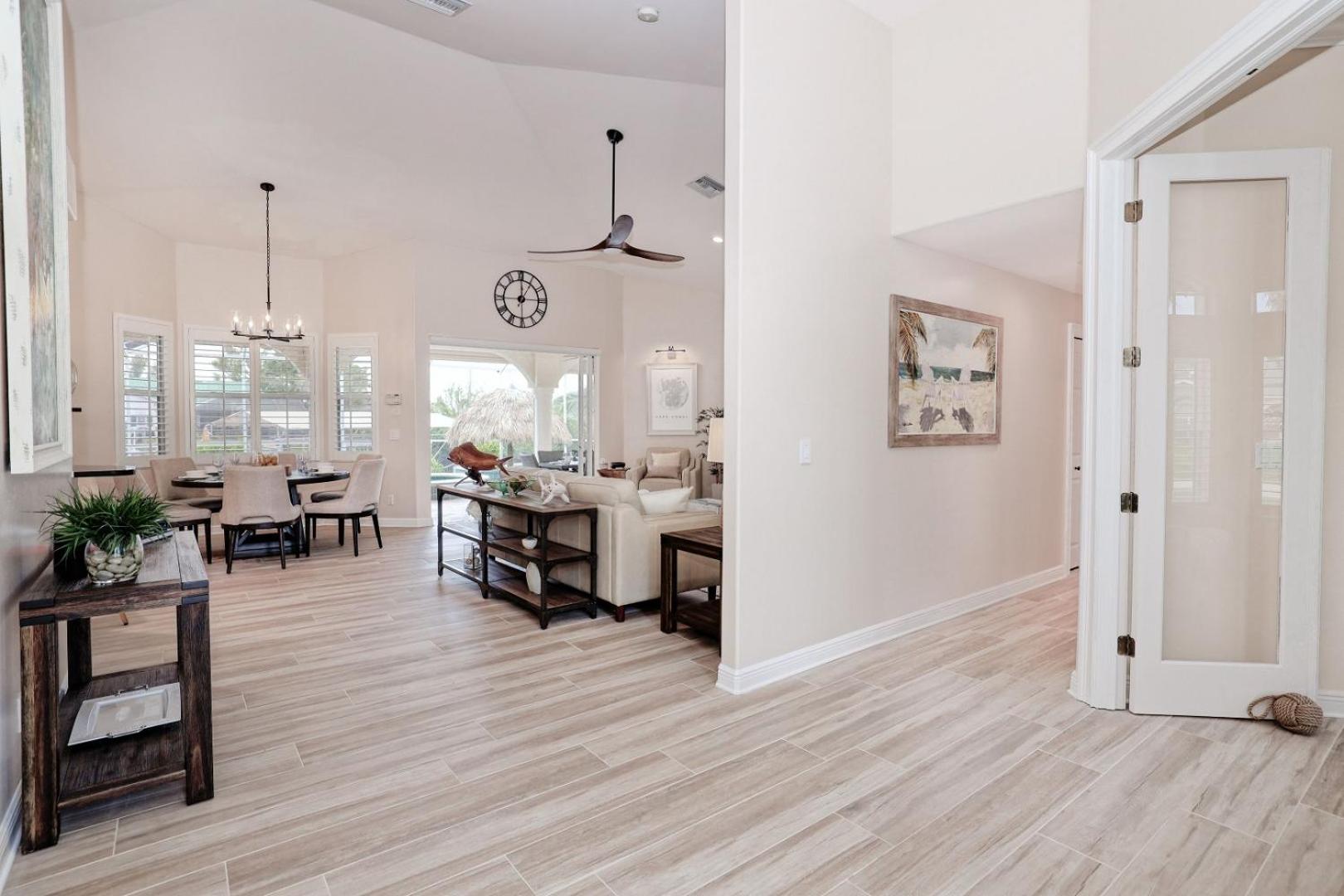 Newly renovated 3 bed/3 bath in the Four Mile Cove area w. heated pool and spa. Gulf access! view 5