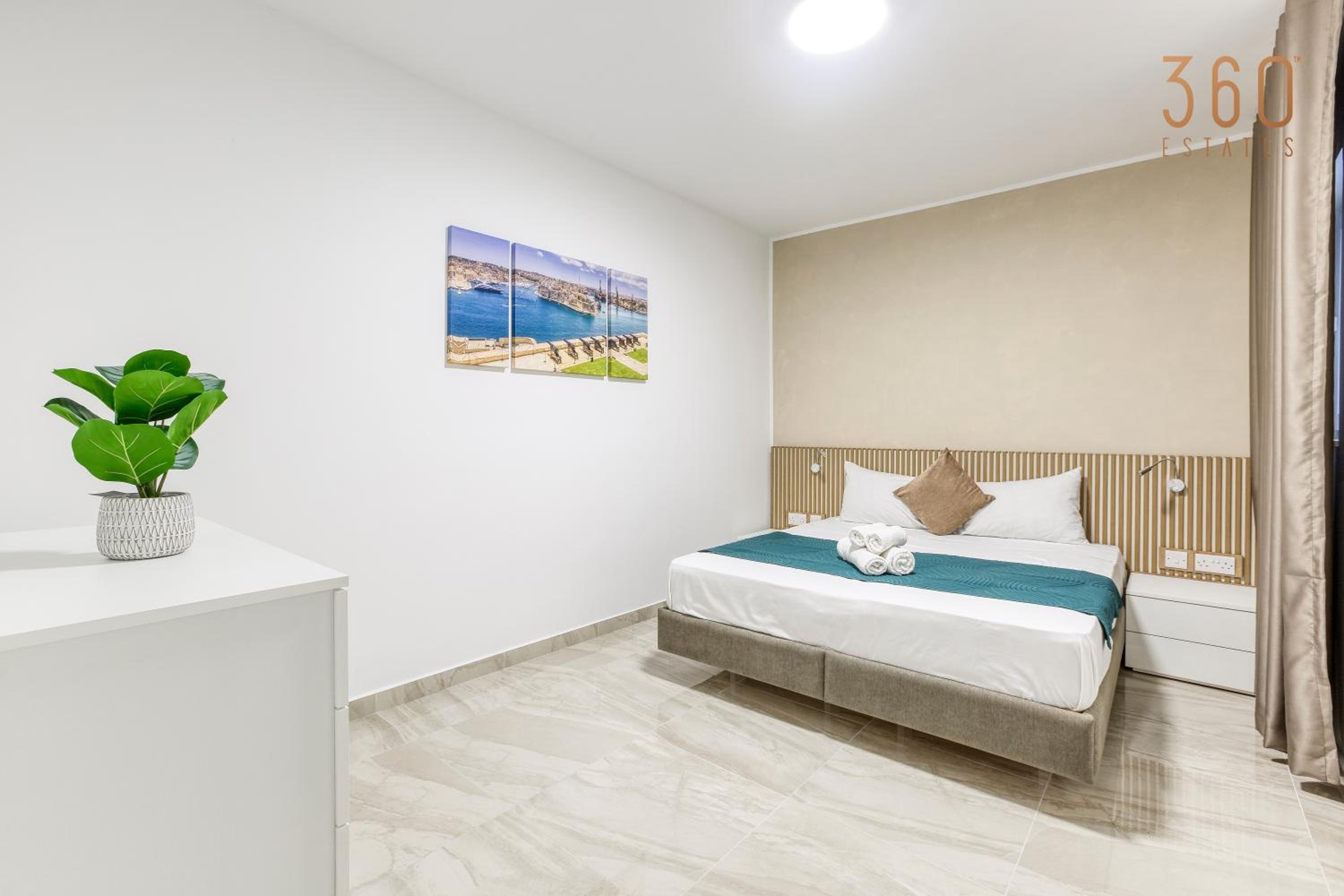 Luxurious, spacious fully equipped home in Swieqi by 360 Estates view 3