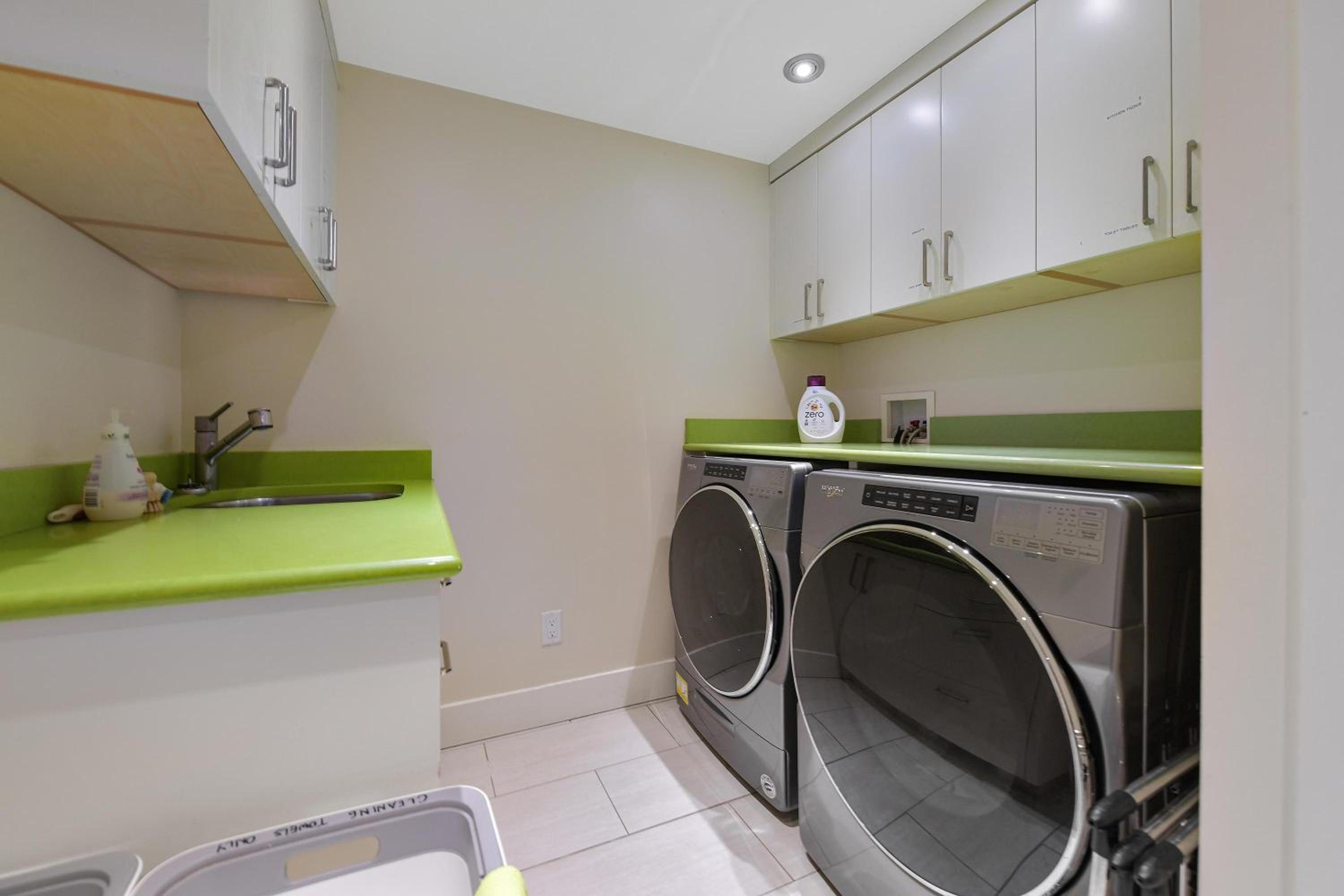 Island Luxury Oceanside Estate by EMR Vacation Rentals