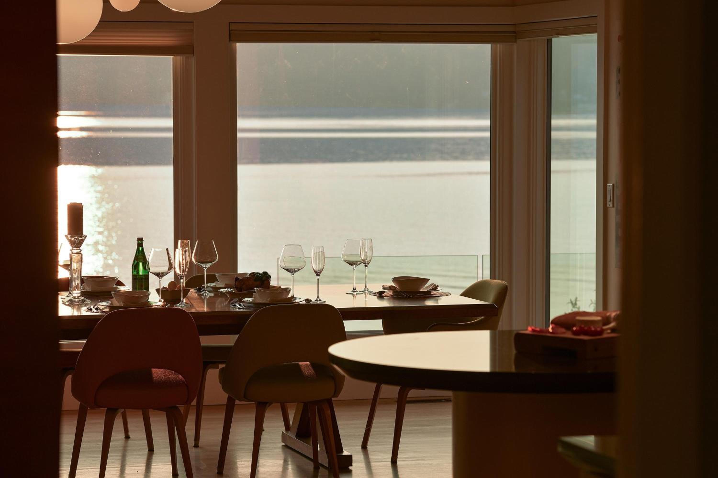 Island Luxury Oceanside Estate by EMR Vacation Rentals