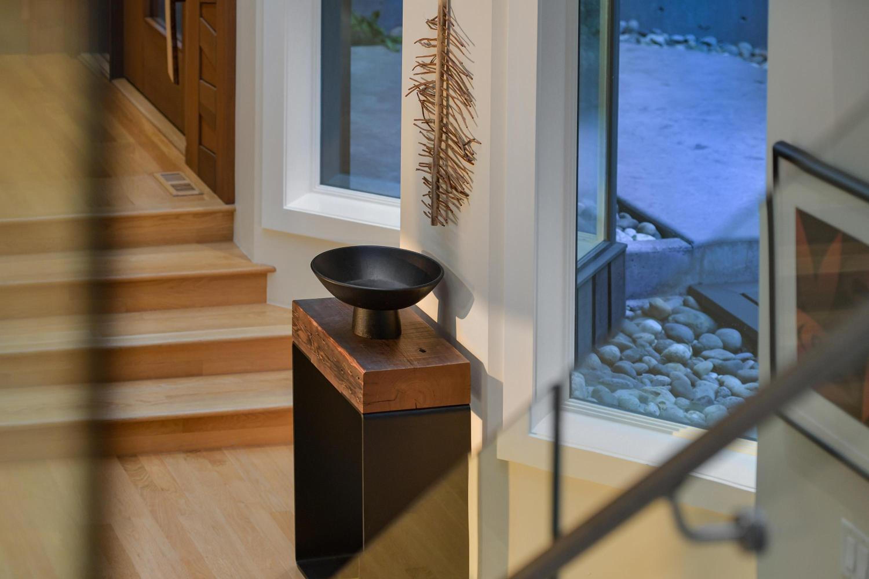 Island Luxury Oceanside Estate by EMR Vacation Rentals