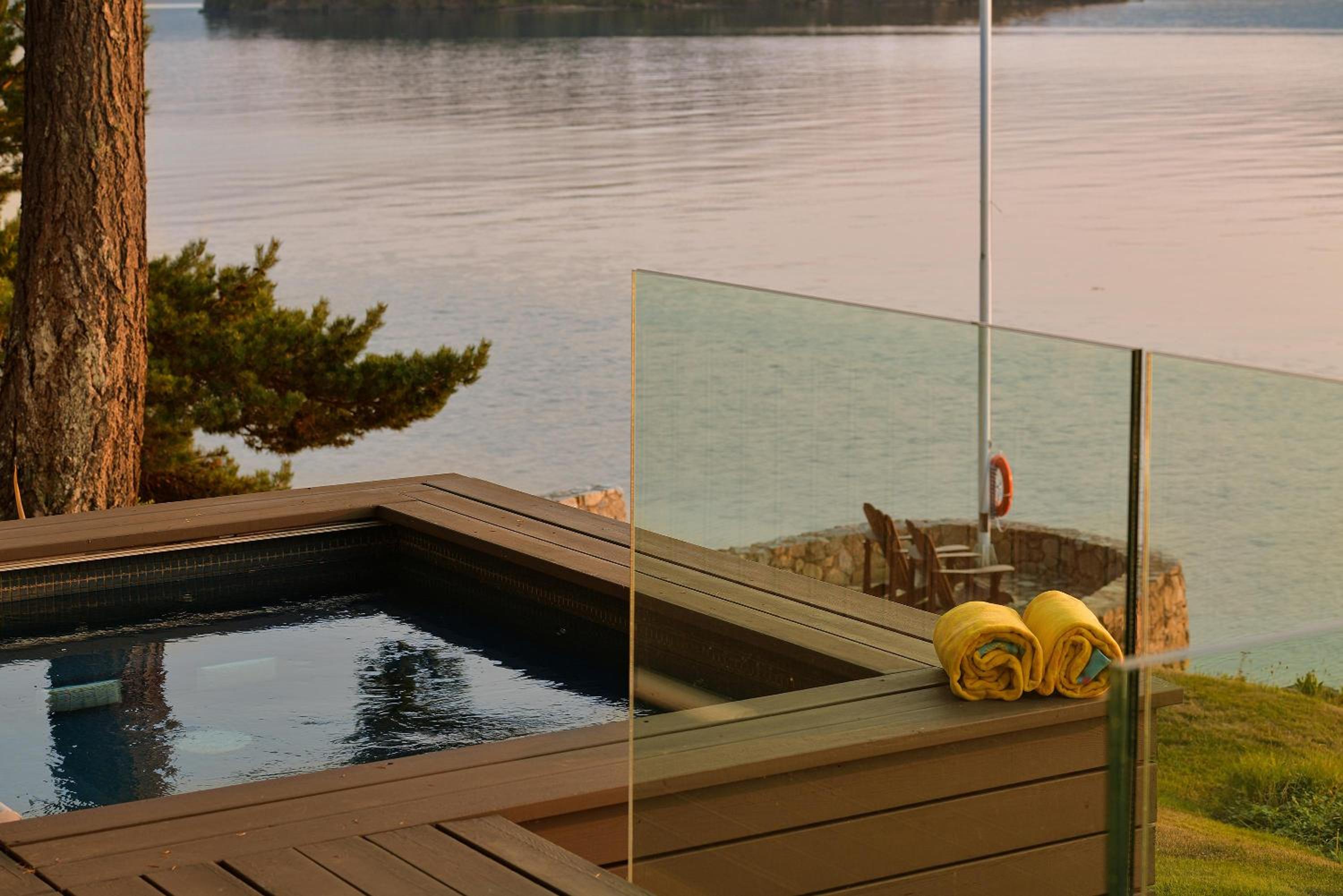 Island Luxury Oceanside Estate by EMR Vacation Rentals