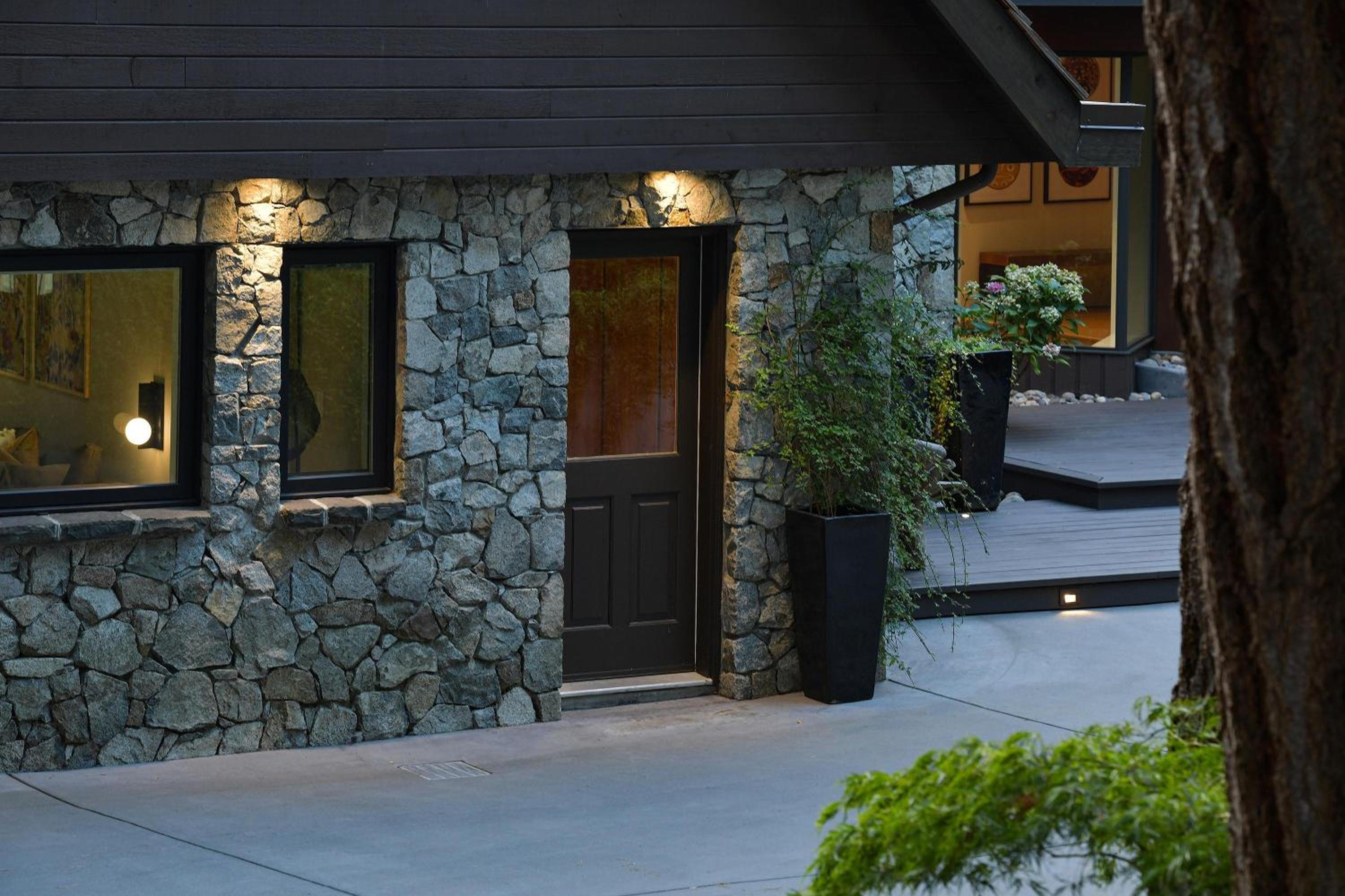 Island Luxury Oceanside Estate by EMR Vacation Rentals