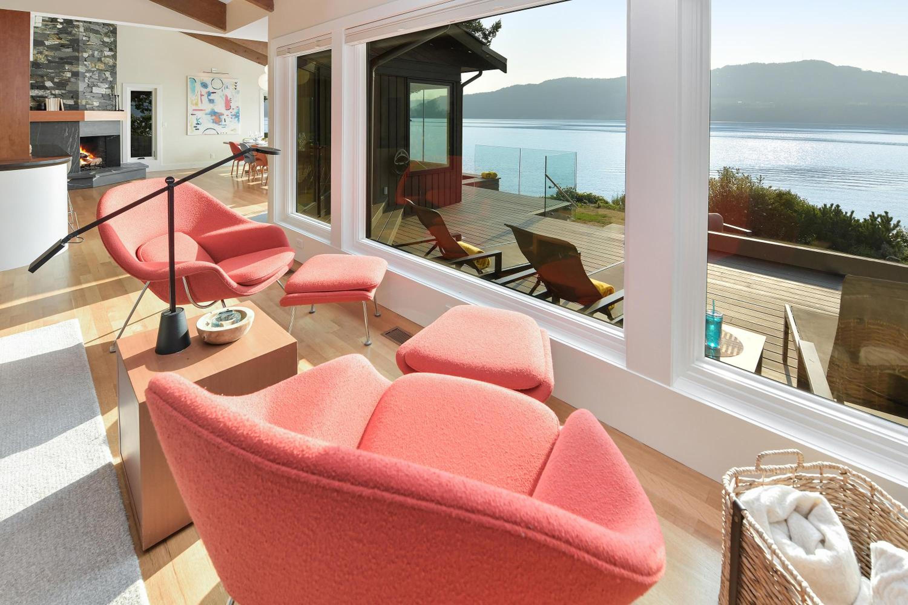 Island Luxury Oceanside Estate by EMR Vacation Rentals
