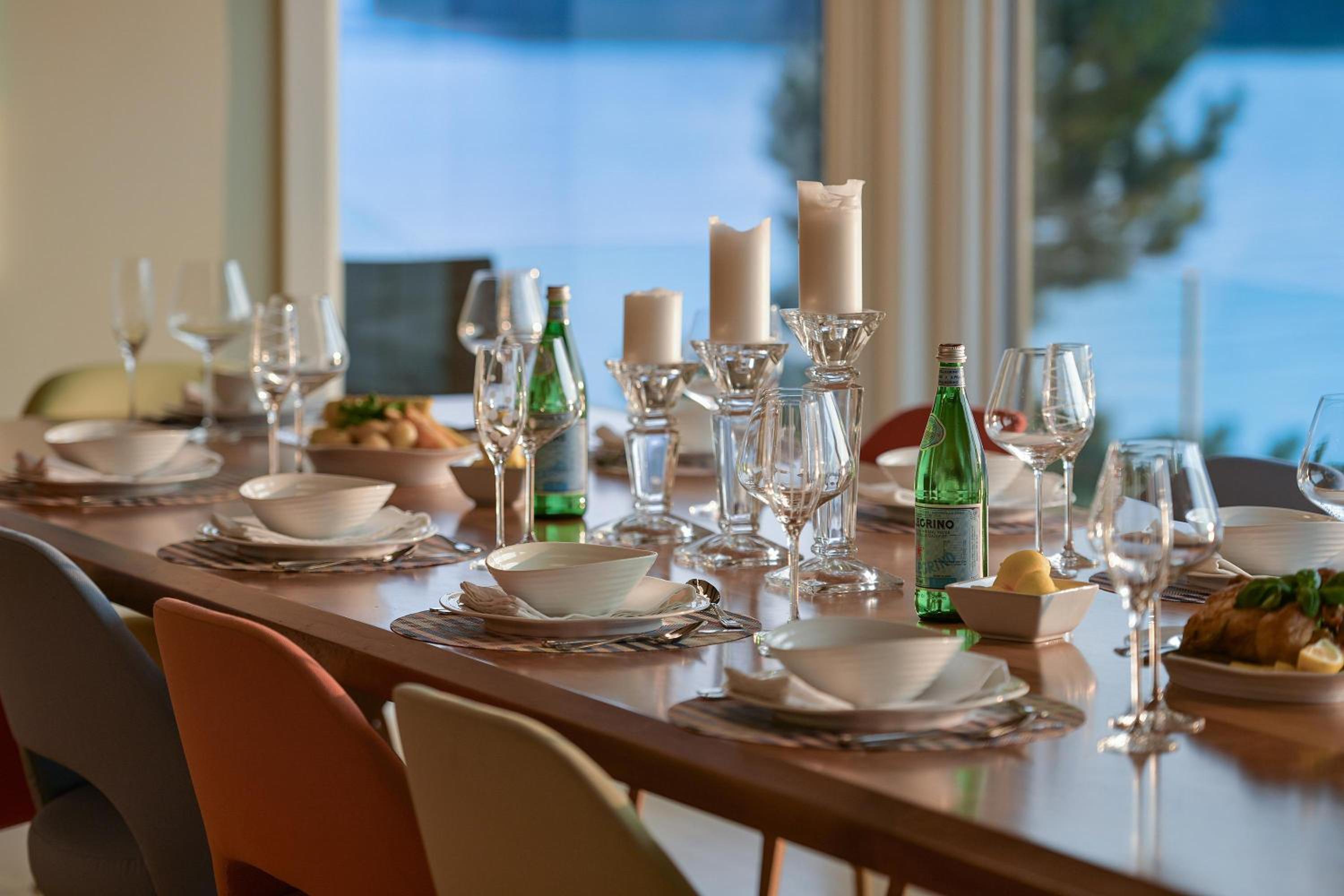 Island Luxury Oceanside Estate by EMR Vacation Rentals