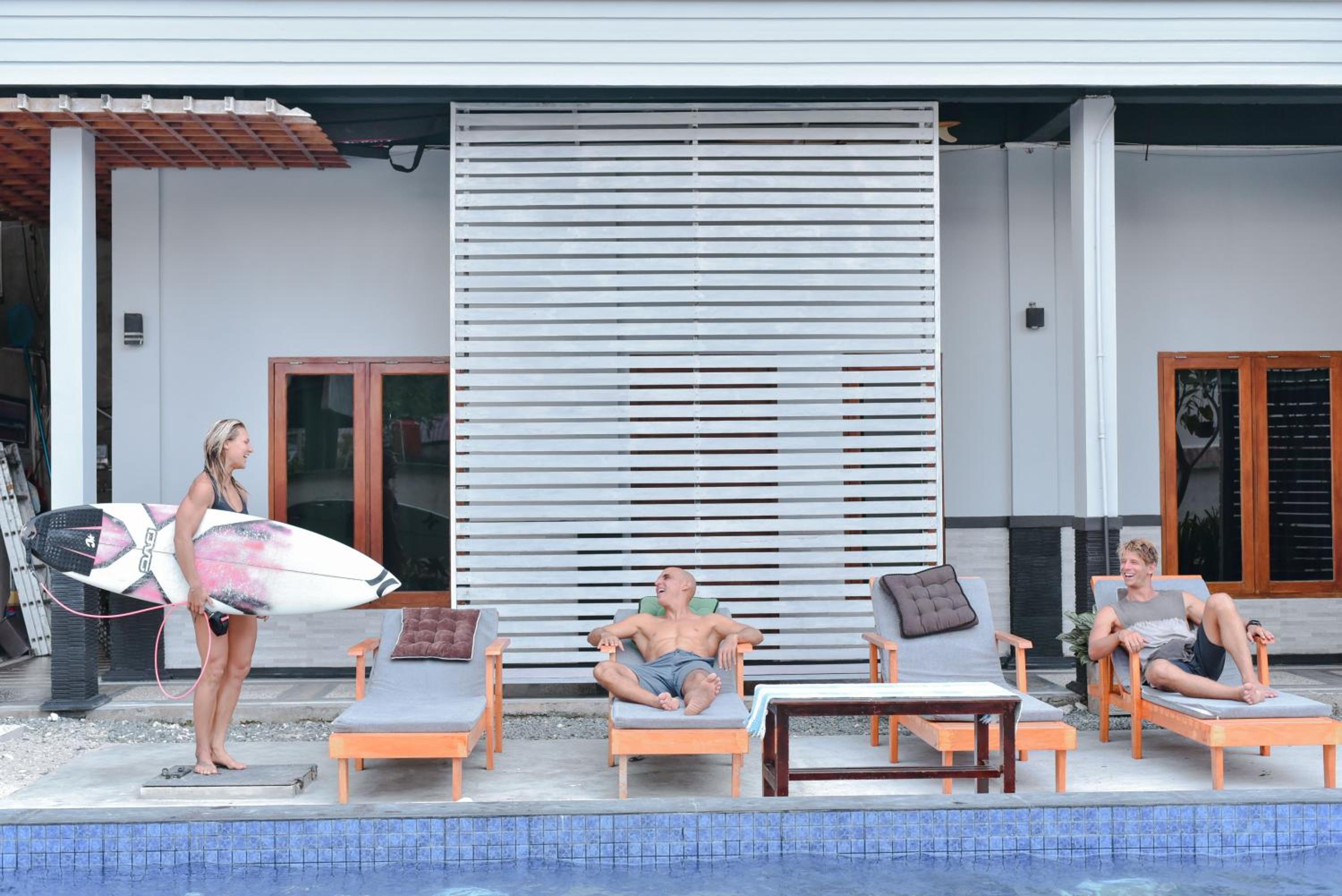 Oseda Nias Surf House