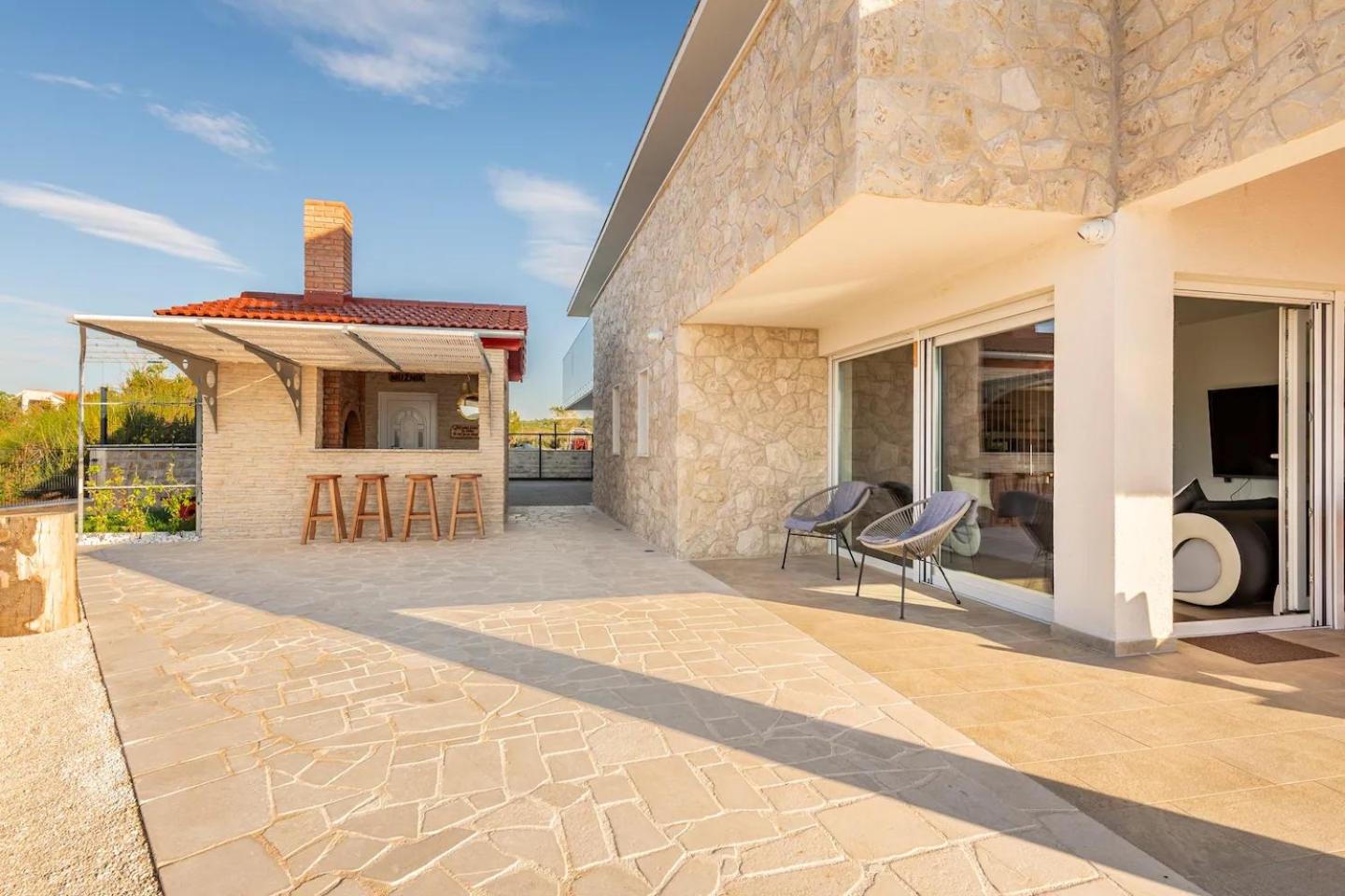 Villa Maritime - Exklusive Strandvilla mit beheiztem Pool, Grillhütte & Meerblick bei Zadar view 5
