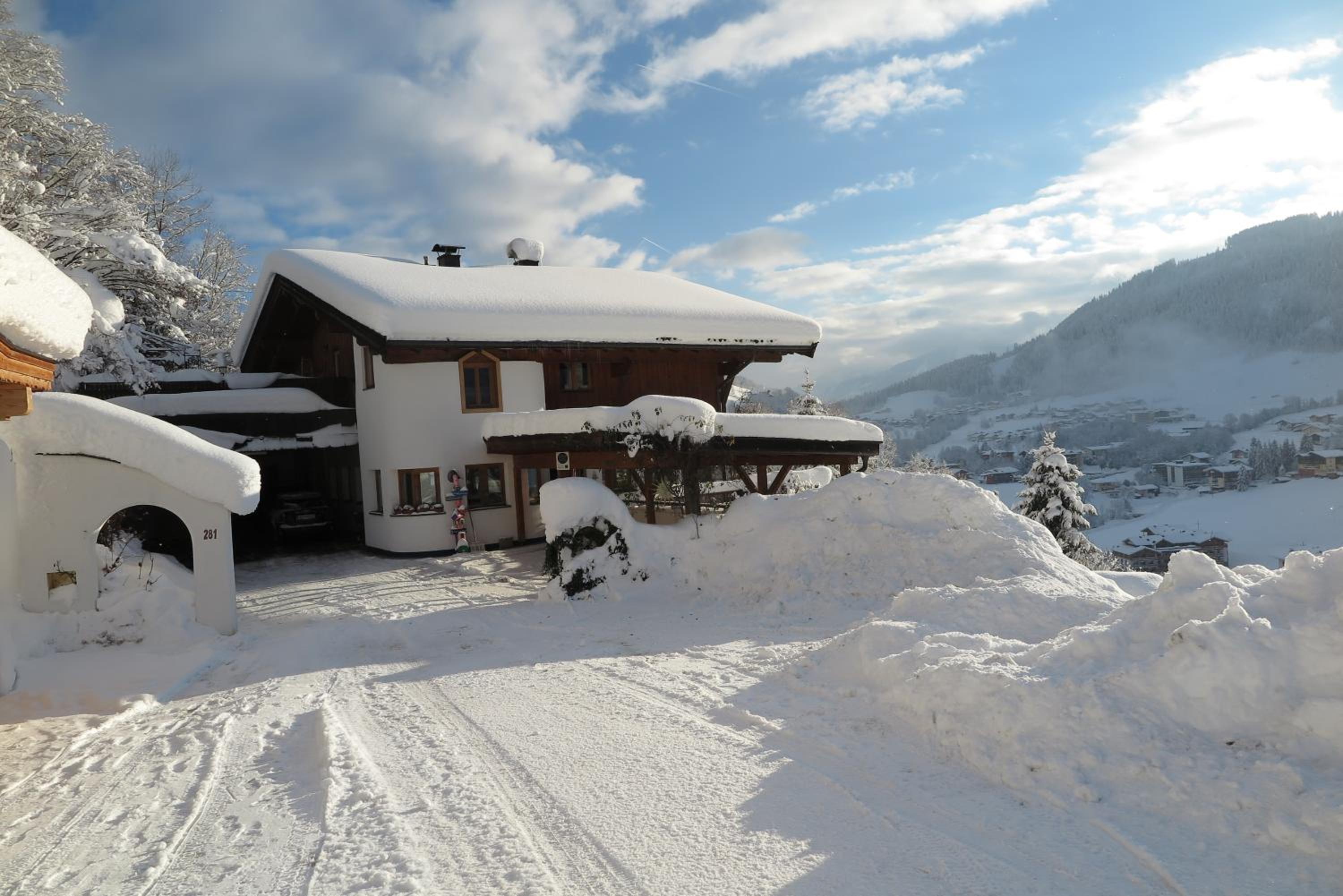 *Panorama Chalet Sonnberg* Gartensauna Balkon Dachterrasse