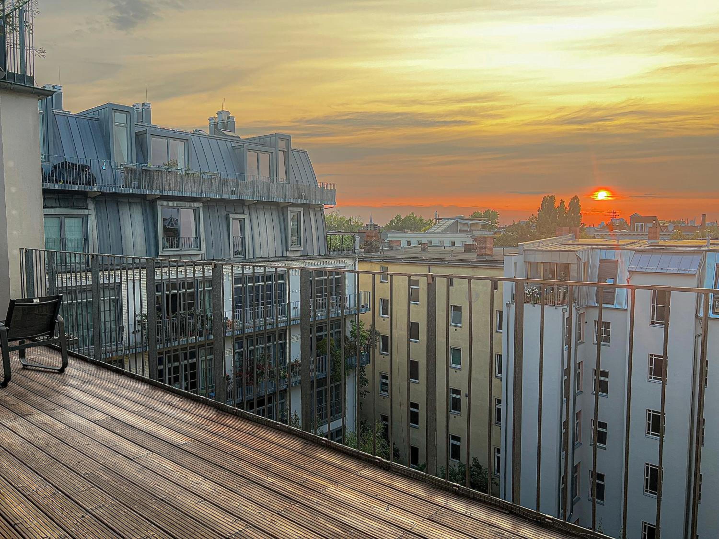 Luxurious, huge designer Loft, central Kreuzberg