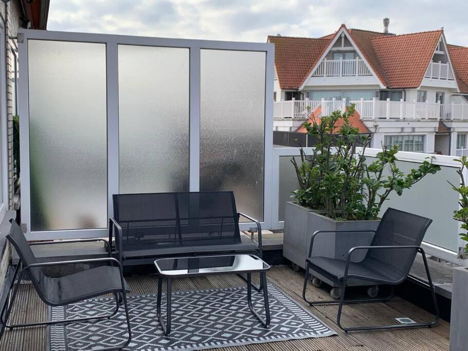 Zoute penthouse (near place Albert)