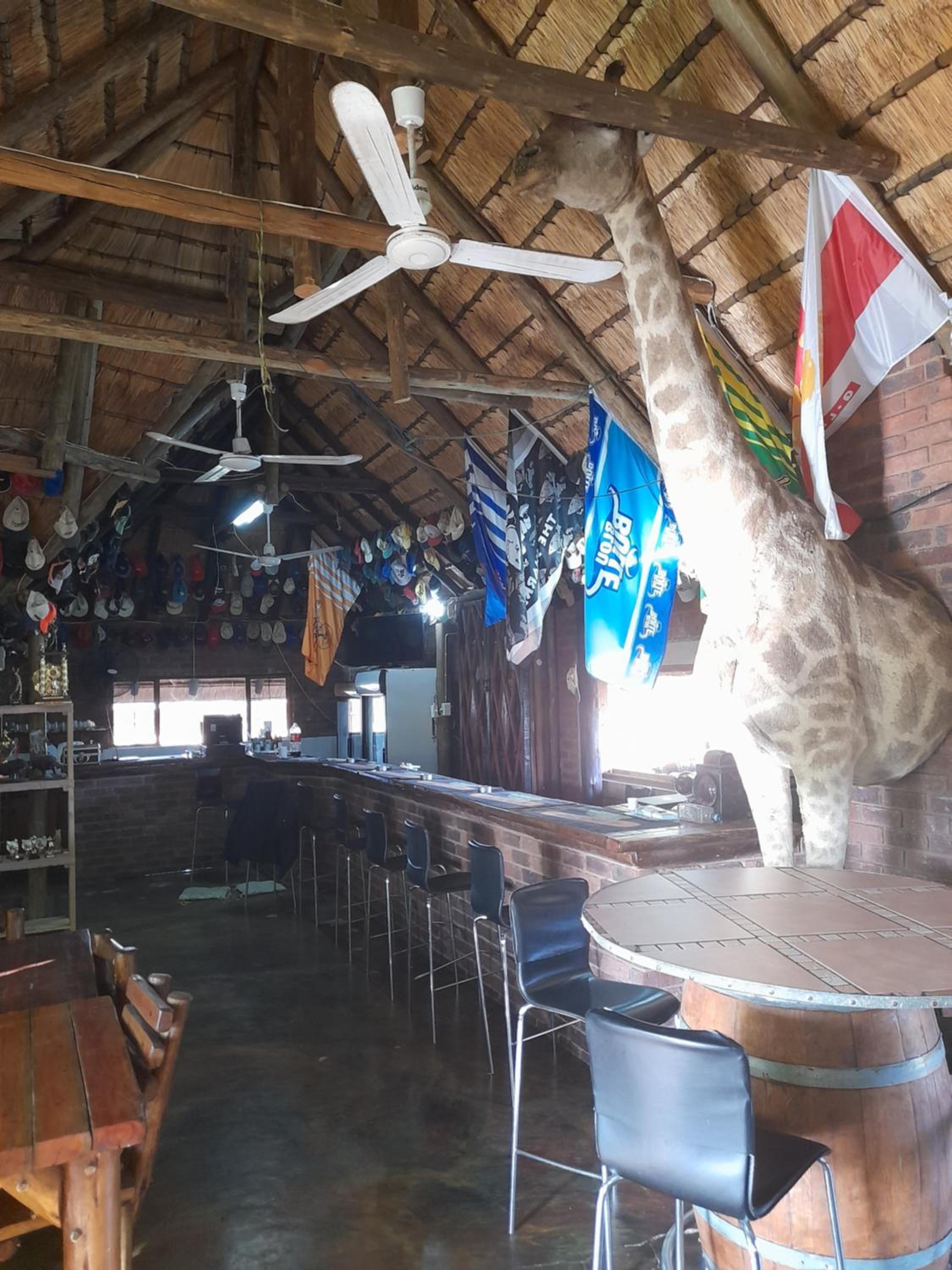 Lapa Lê Lê Lodge