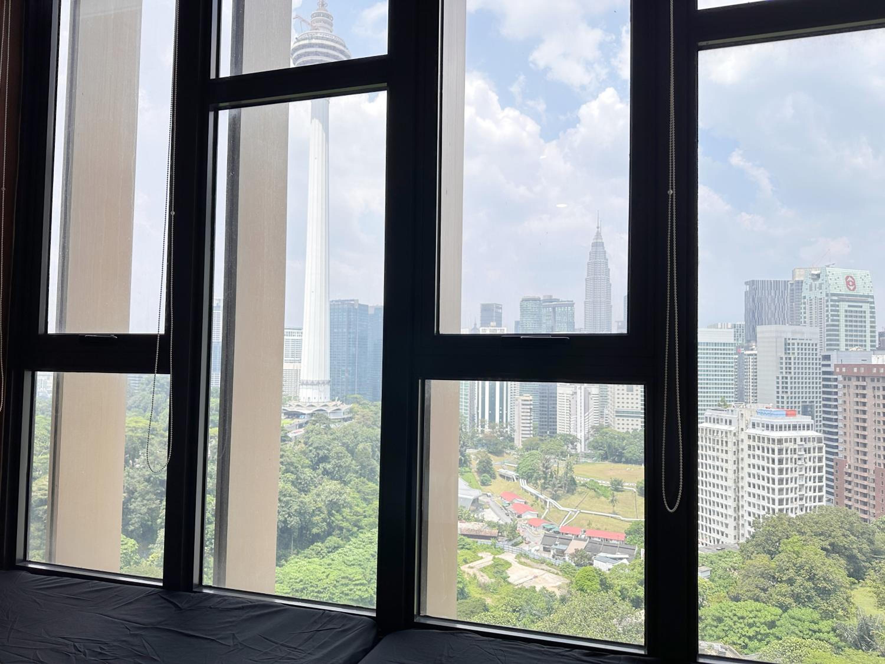 Ceylonz Suites Infinity Pool By Bukit Bintang