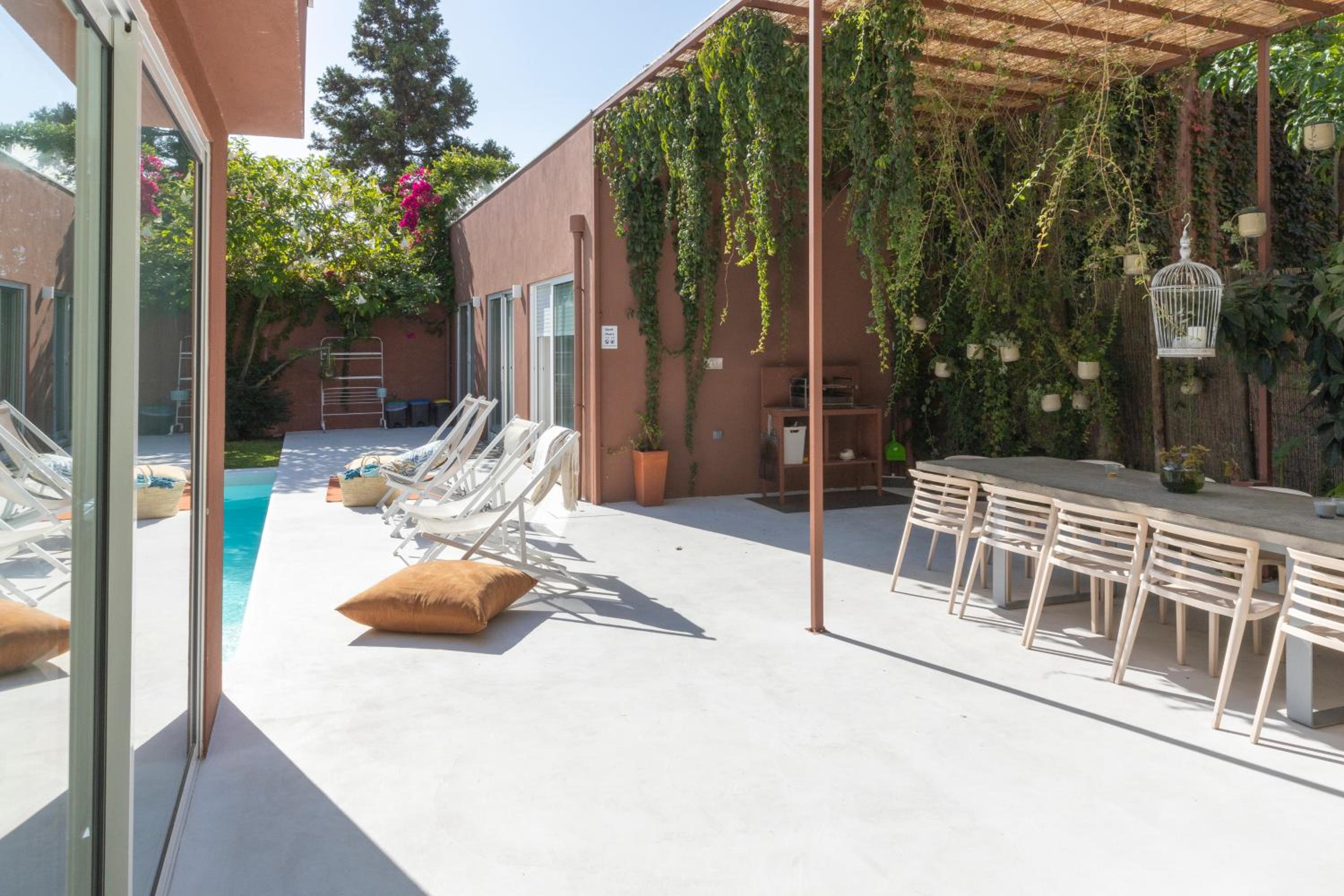 Hotel Casa dos Pinheiros 109 - Private Villa with pool & heated SPA - Image 1