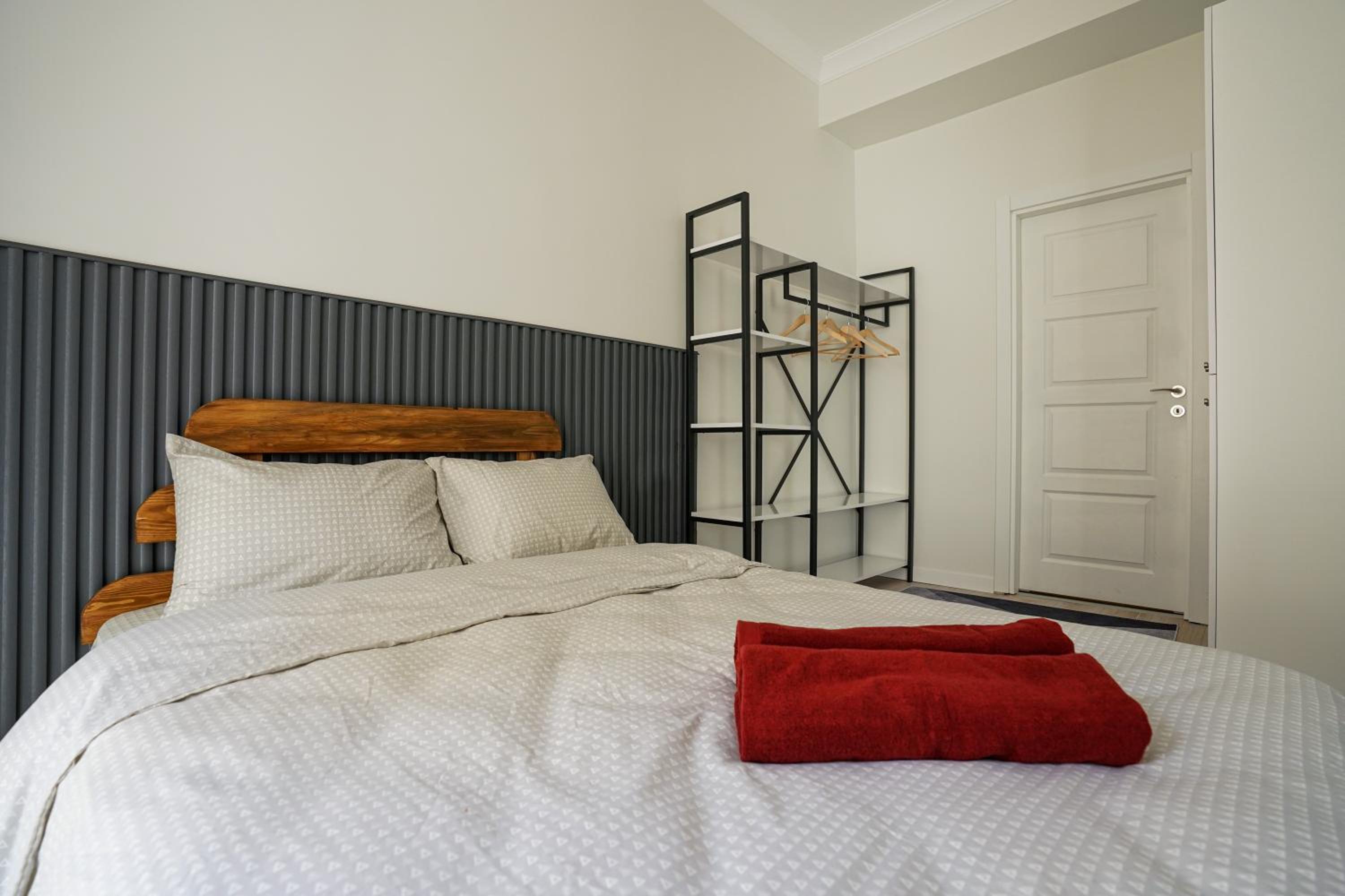 Merkuri Apart - Image 58