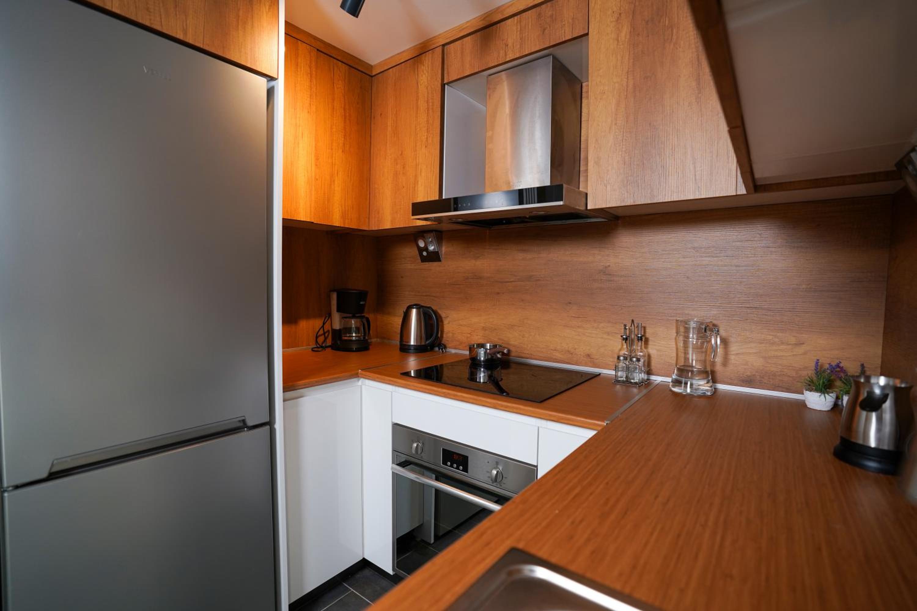 Merkuri Apart - Image 69