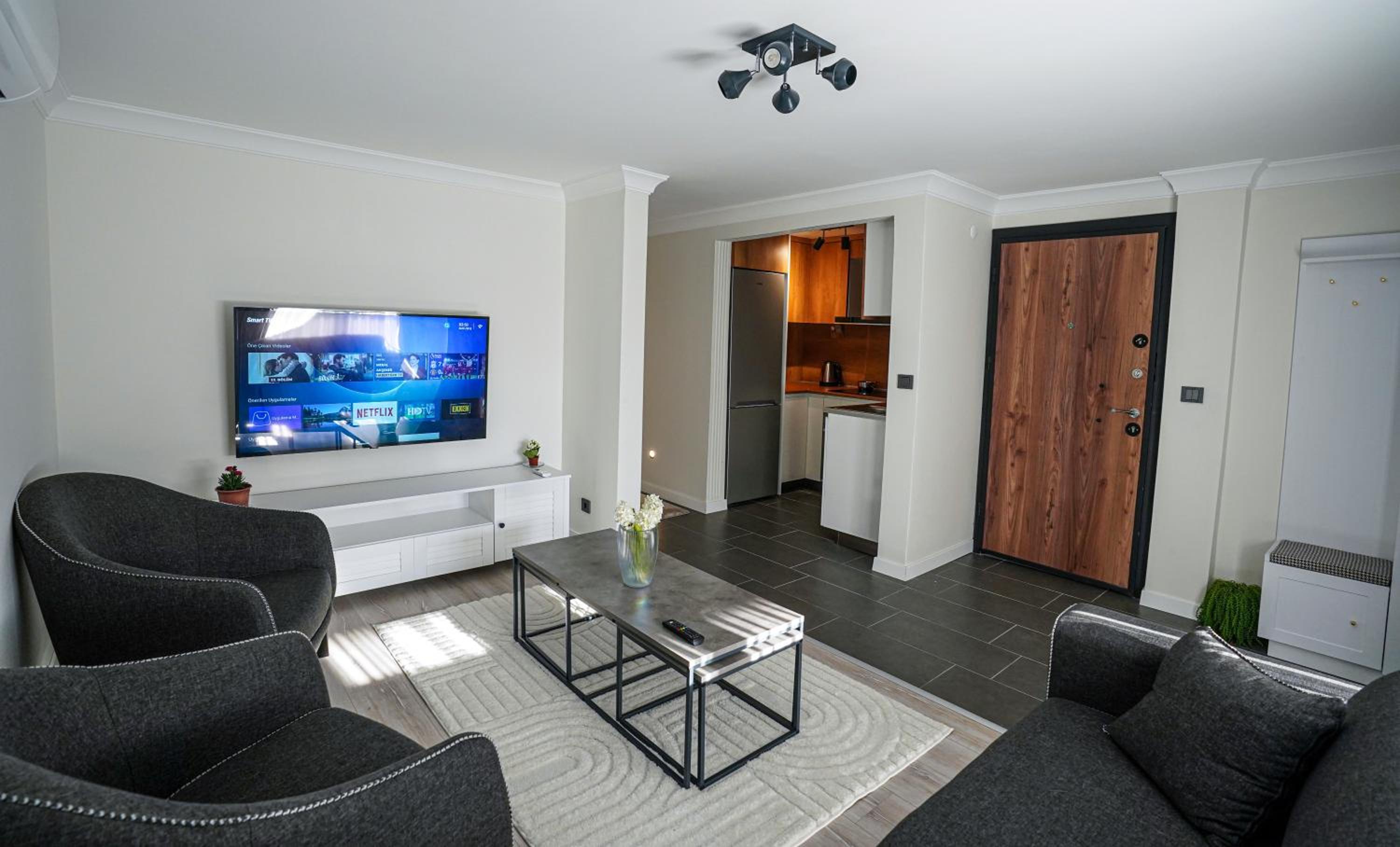 Merkuri Apart - Image 65