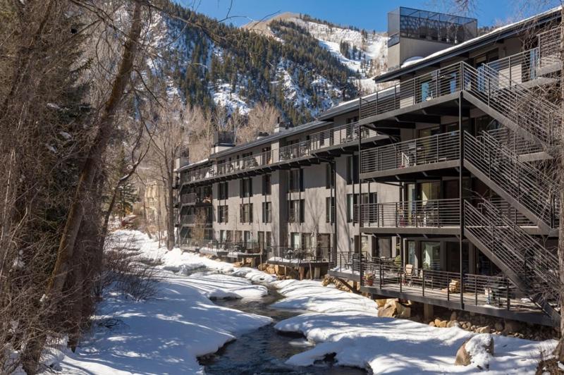 Chateau Roaring Fork 22, Mountain Chic 4-Bedroom Condo on Roaring Fork River – Walk to Downtown Aspen view 4