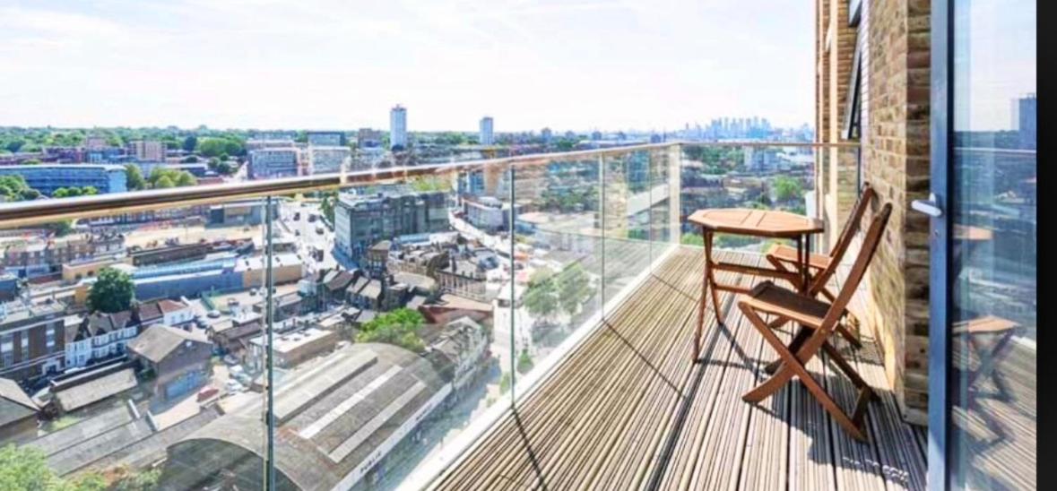Spacious 2 bed flat next to Elizabeth line