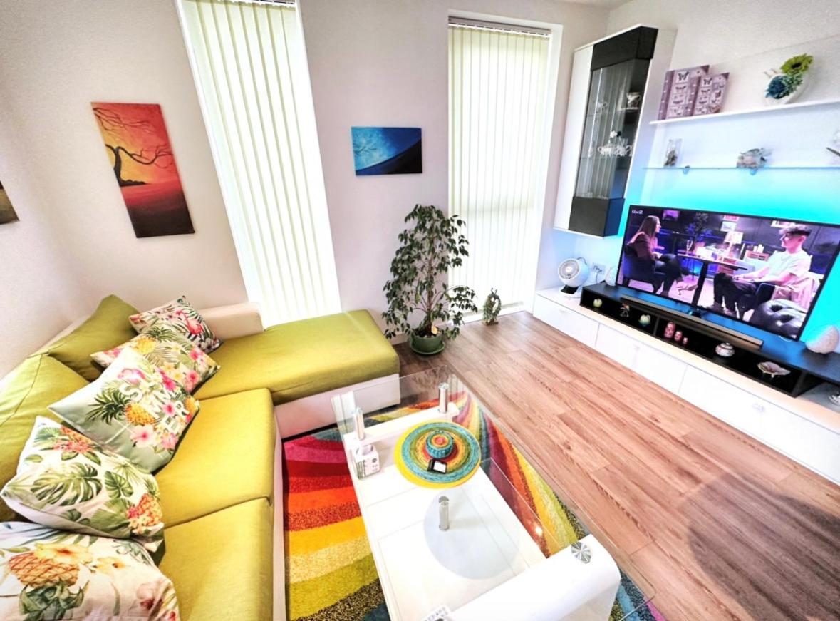 Spacious 2 bed flat next to Elizabeth line