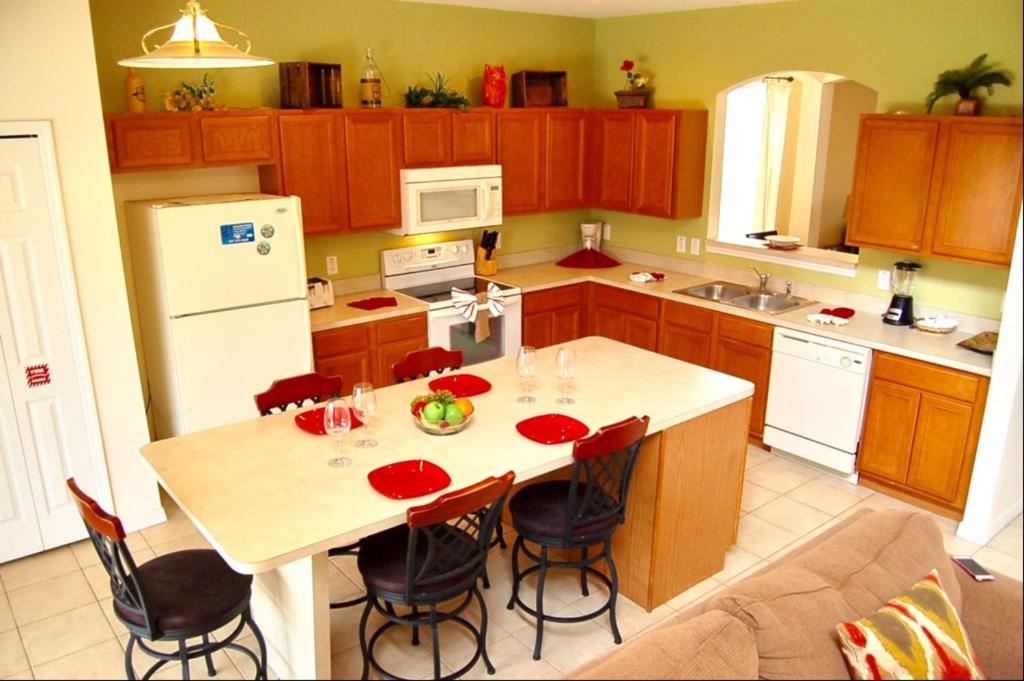 145 large family home view 4